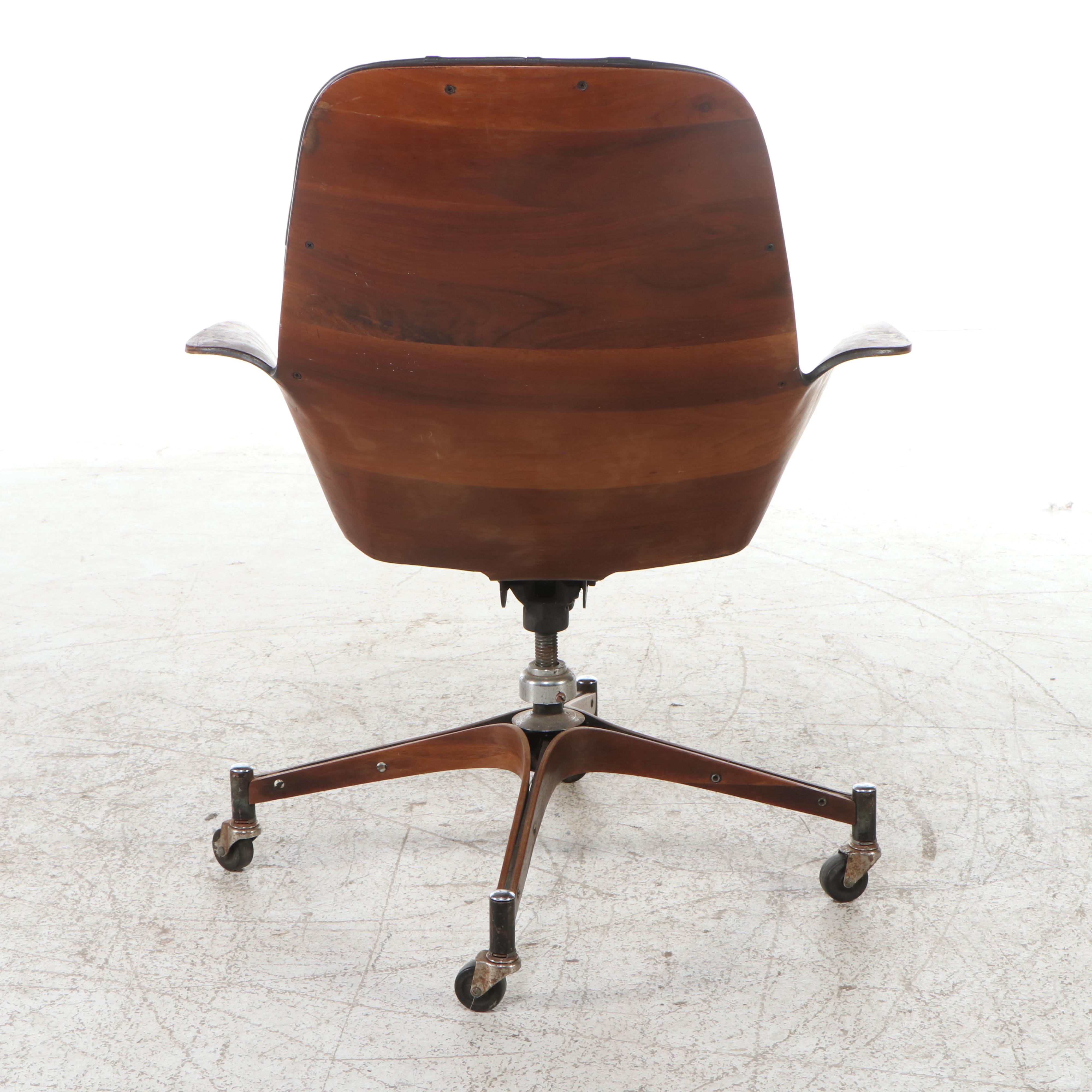 George Mulhauser for Plycraft "Mr. Chair" Leather and Bentwood Lounge Chair