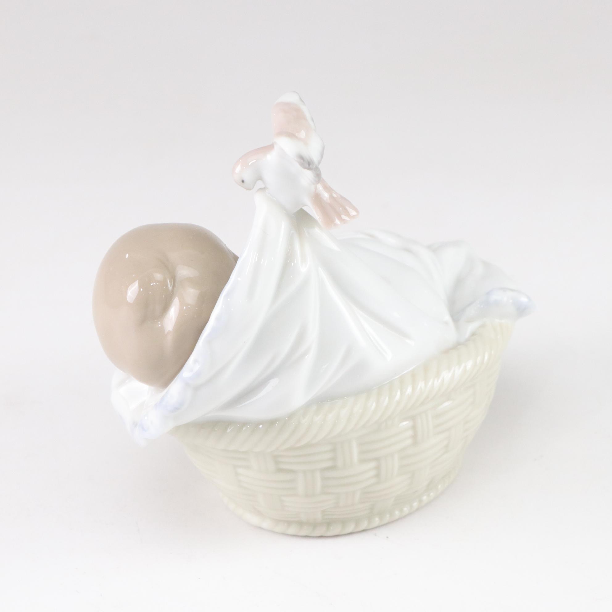 Lladró Artist Signed "Good Night" with "Tender Dreams" Porcelain Figurines, 1994