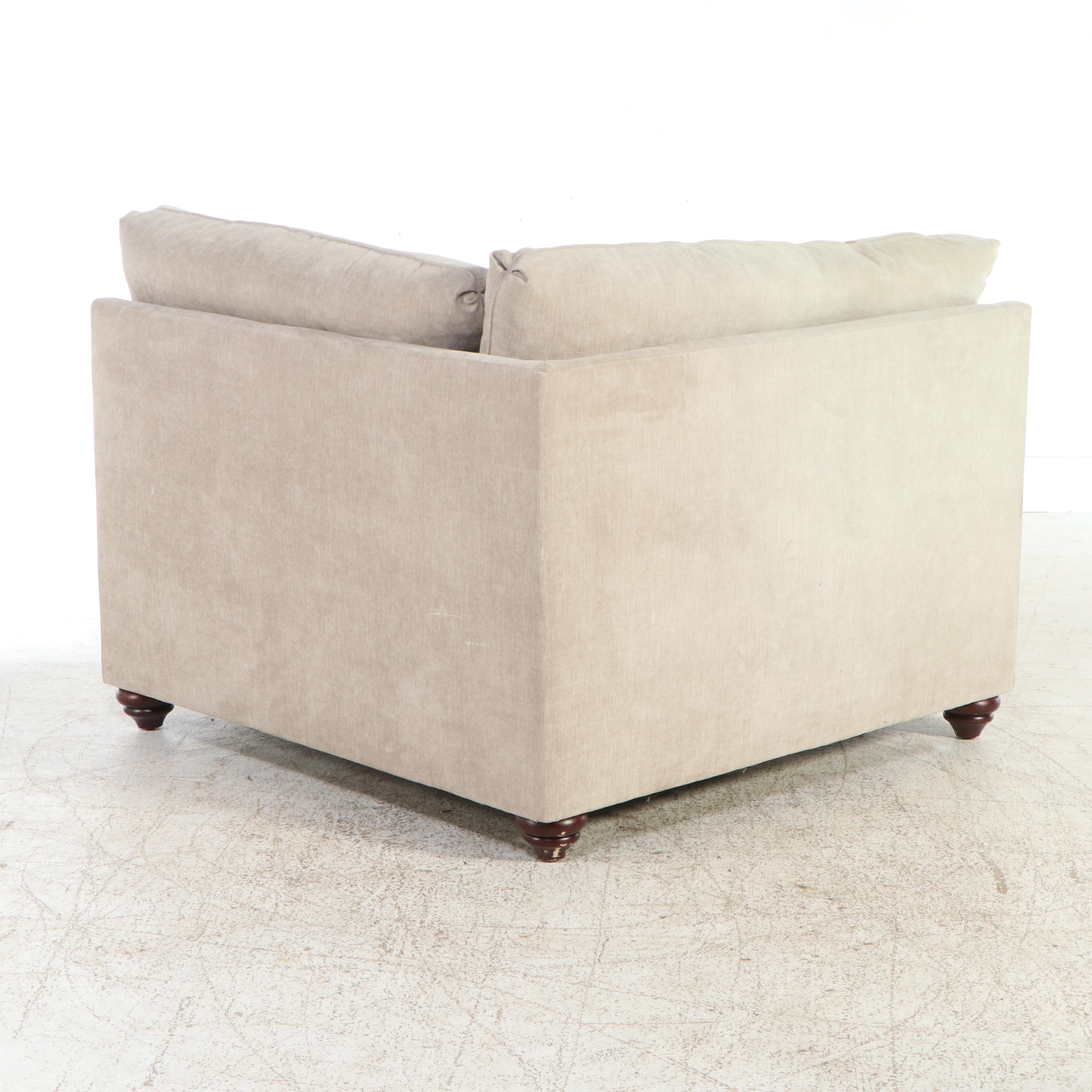 Contemporary Three-Piece Sectional Sofa