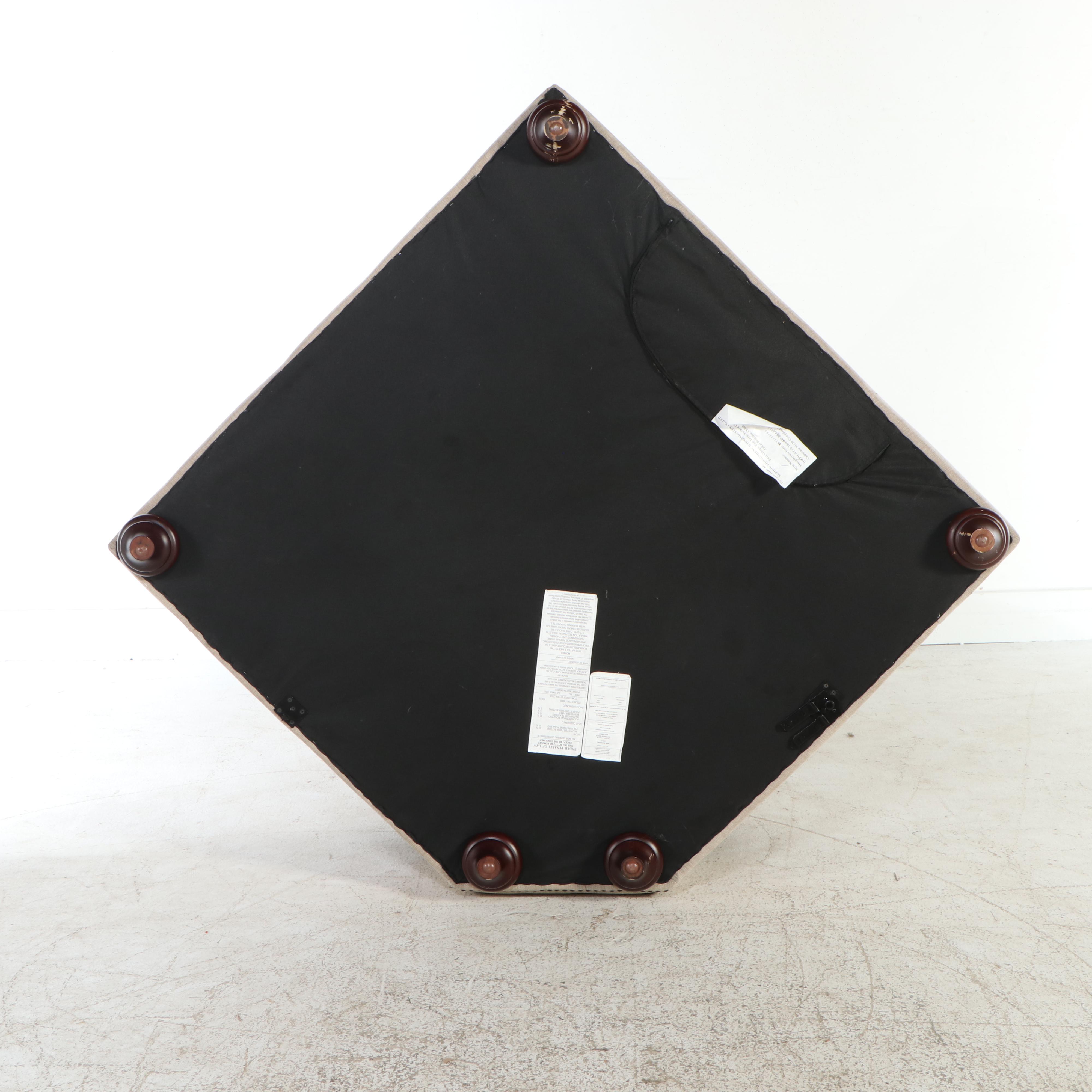 Contemporary Three-Piece Sectional Sofa