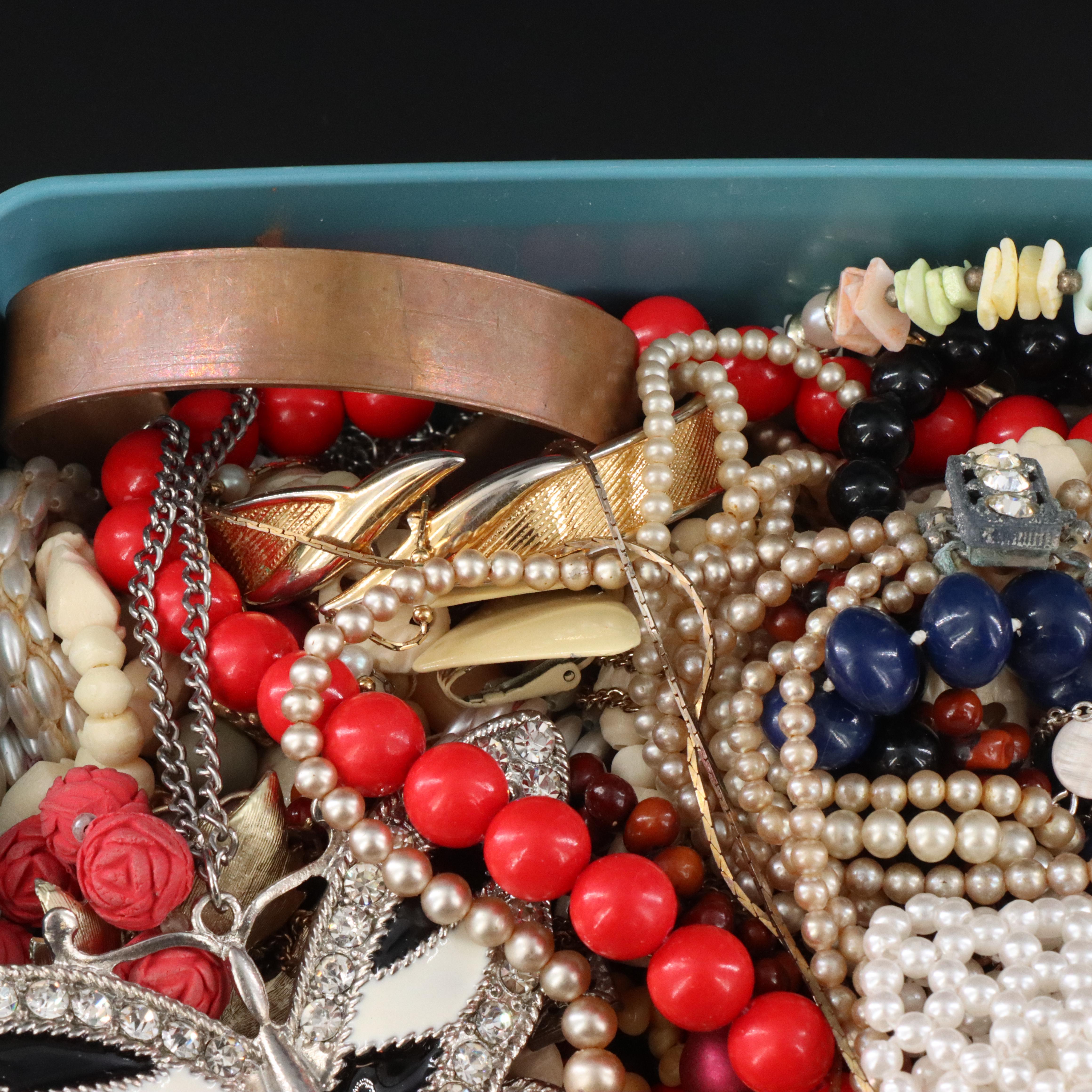 Uncommon Discoveries: Jewelry Collection