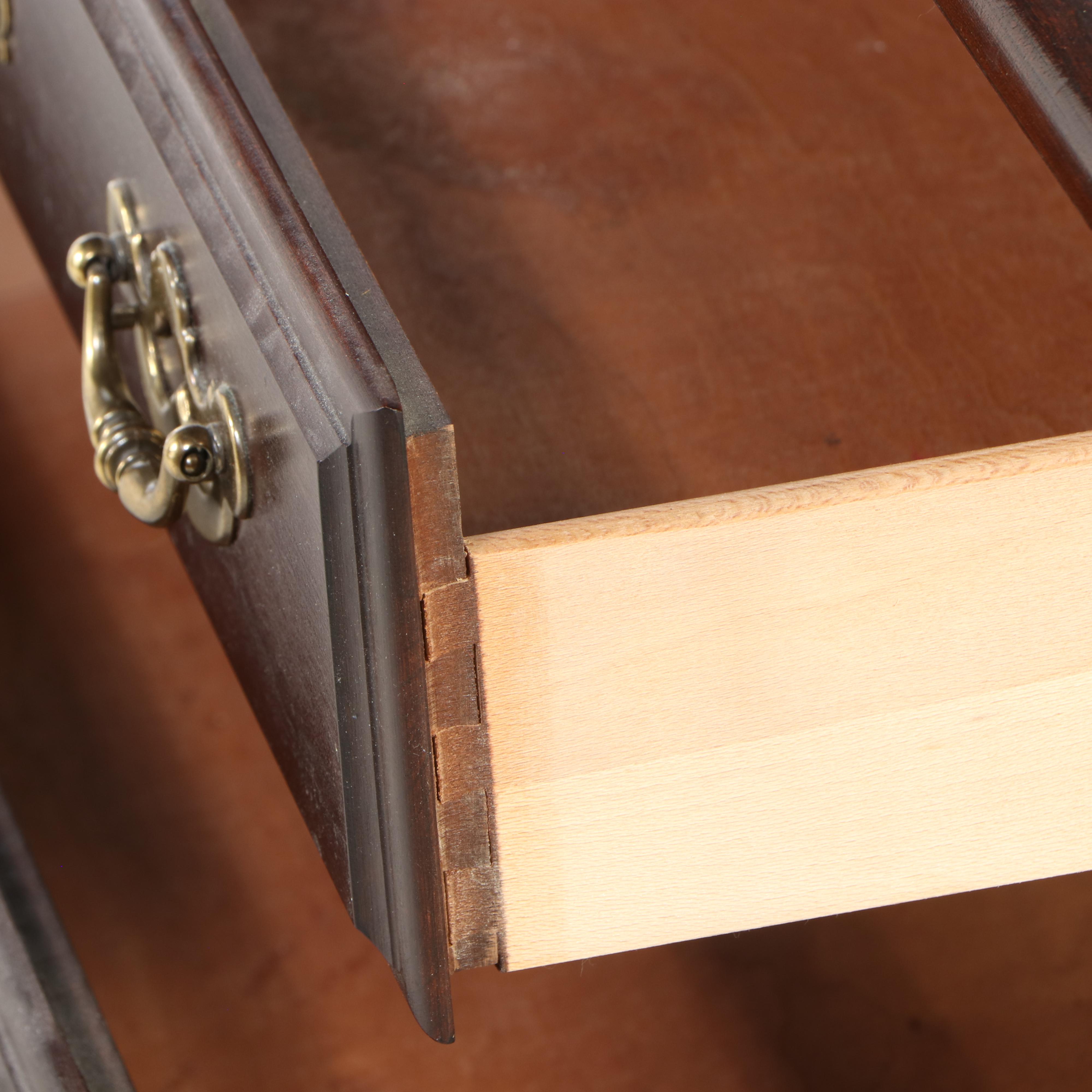 Thomasville Queen Anne Style Cherry Nightstand