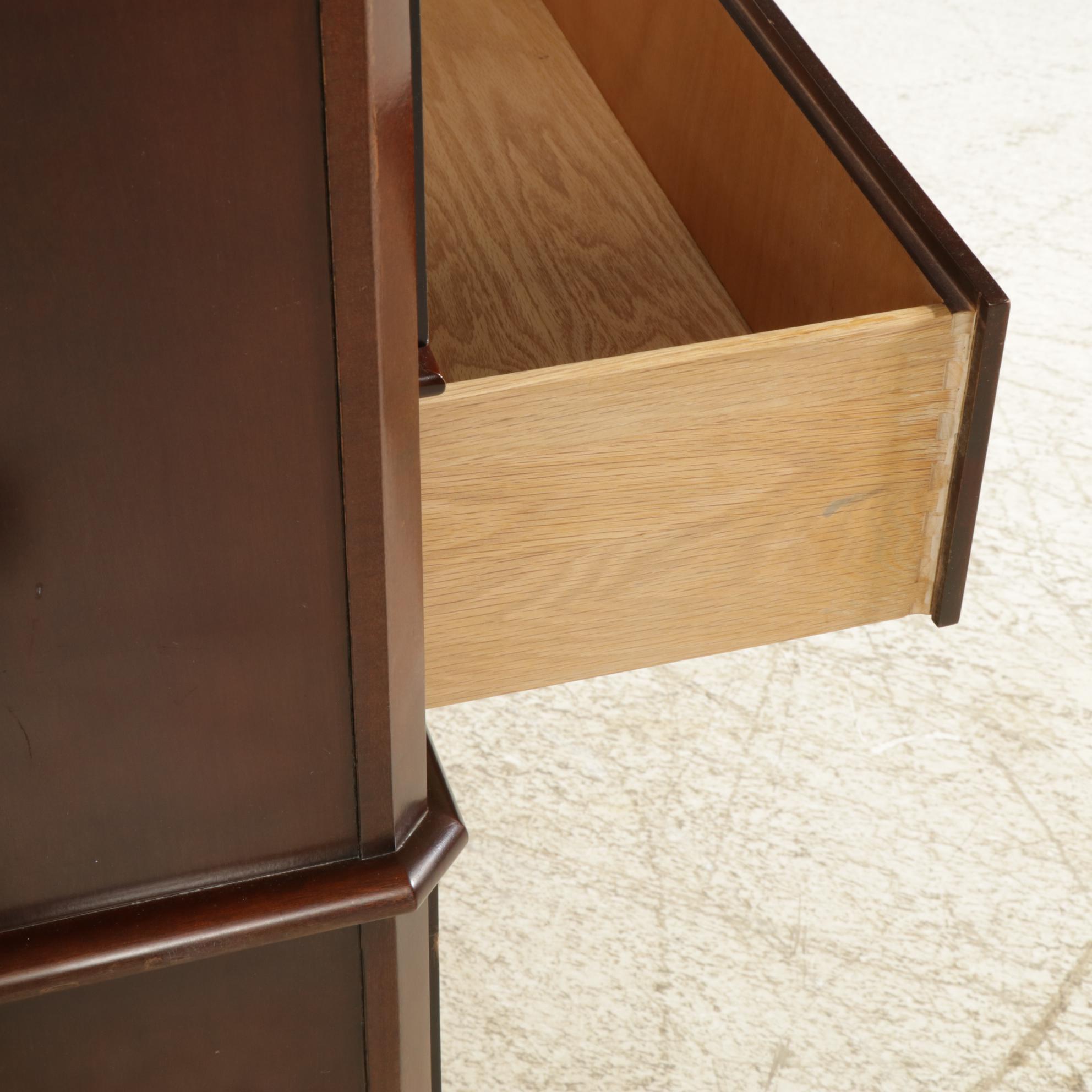 Hickory Chair "Thomas O'Brien Collection" Mahogany Chest of Drawers