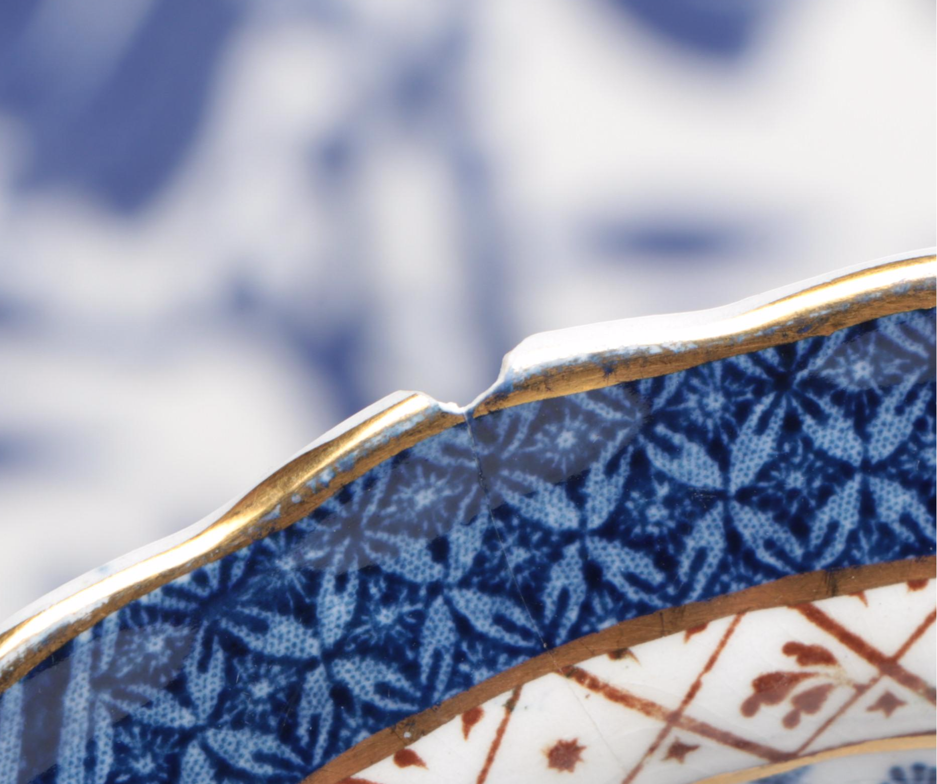 Booths and Royal Doulton "Real Old Willow" Dinnerware, 20th Century