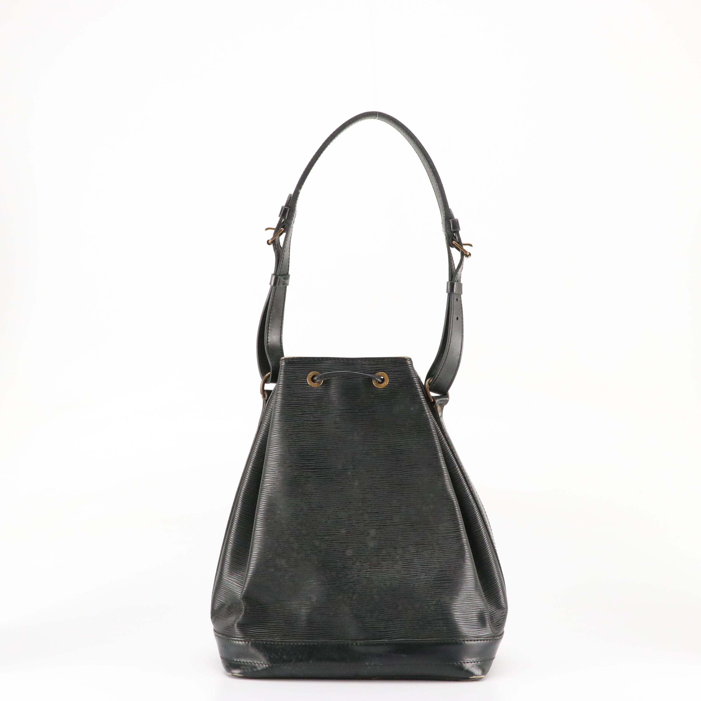 Louis Vuitton Noé Drawstring Bucket Bag in Black Epi Leather