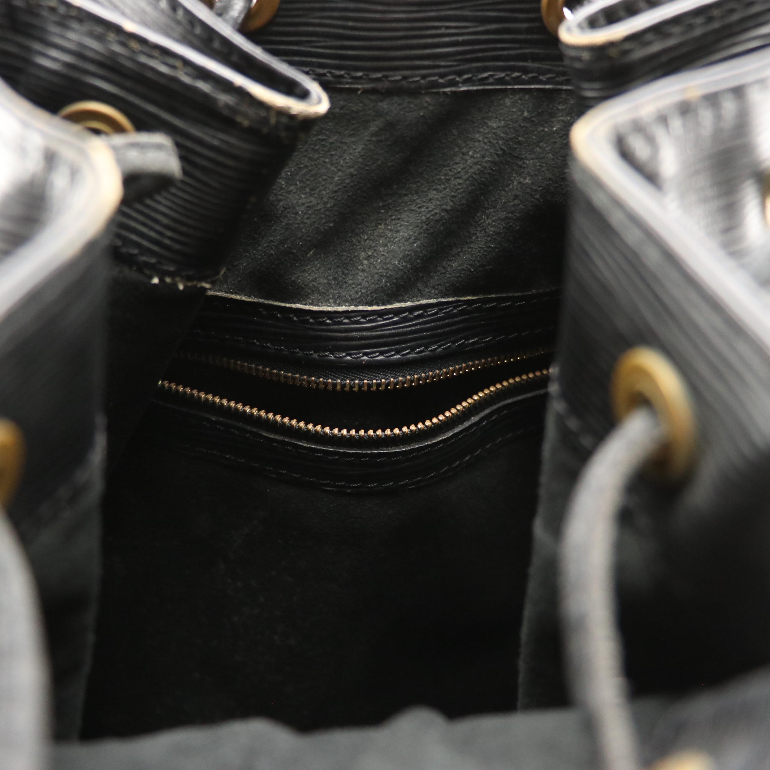 Louis Vuitton Noé Drawstring Bucket Bag in Black Epi Leather