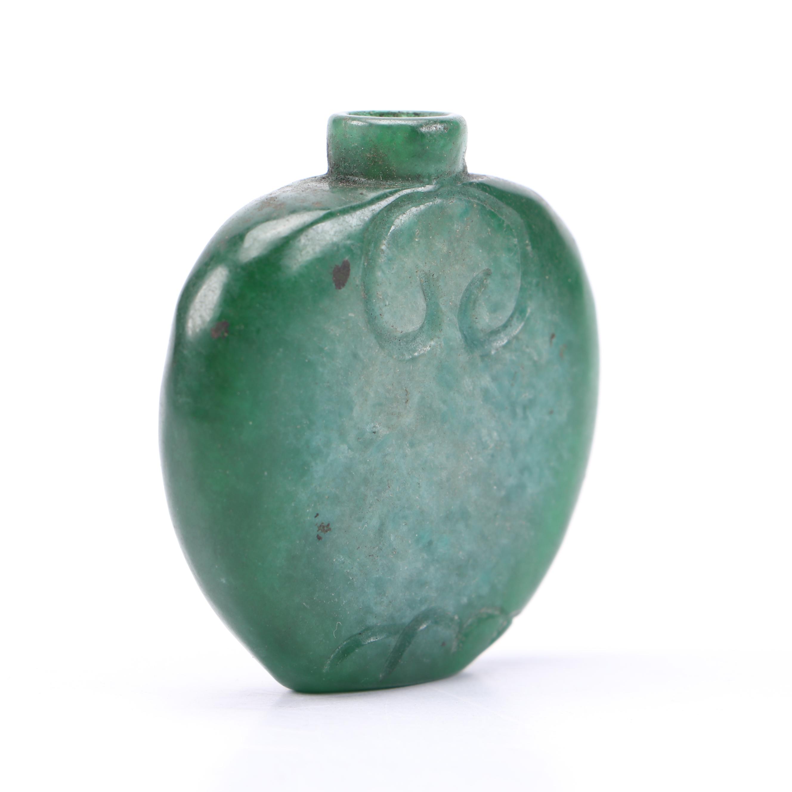 Chinese Carved Jadeite Snuff Bottle