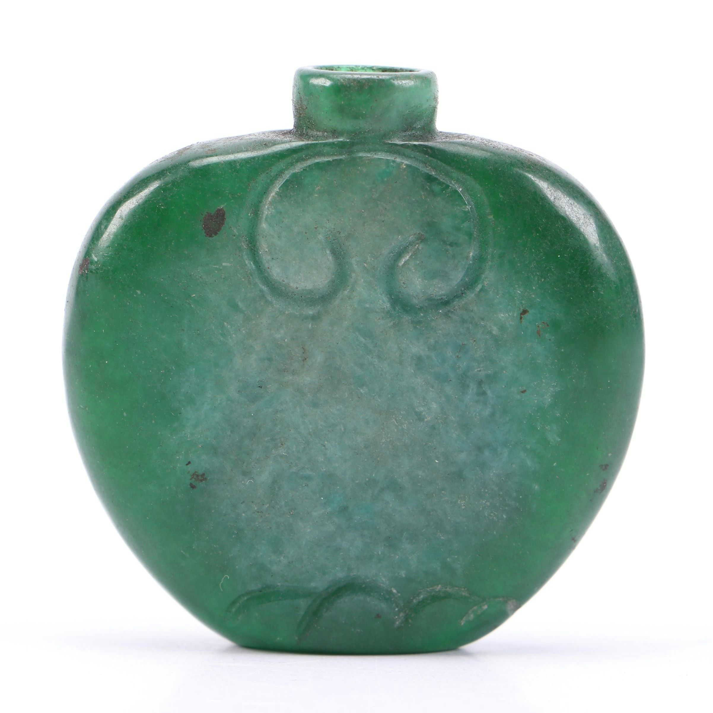Chinese Carved Jadeite Snuff Bottle