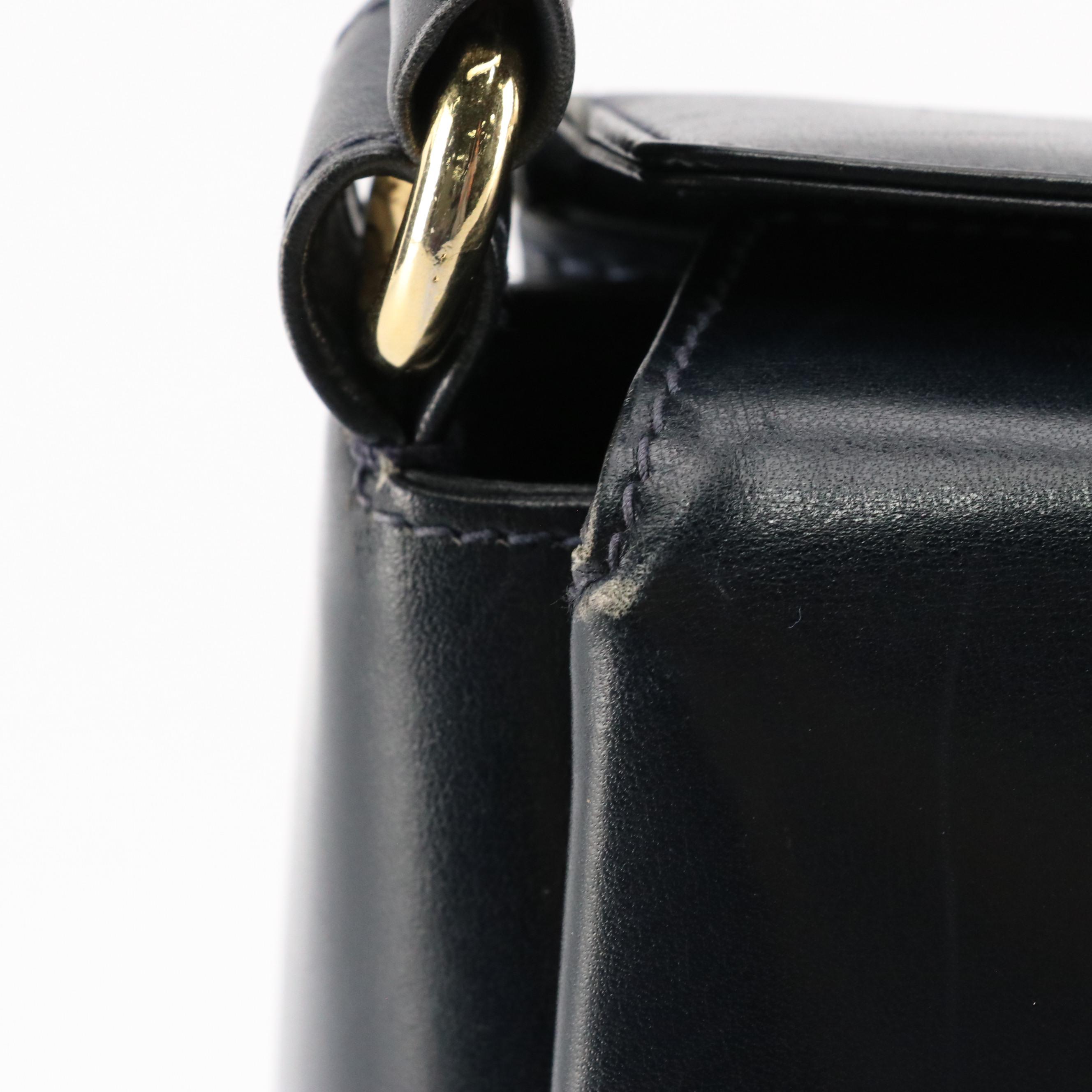 Gucci Turnlock Handbag in Midnight Blue Smooth Leather