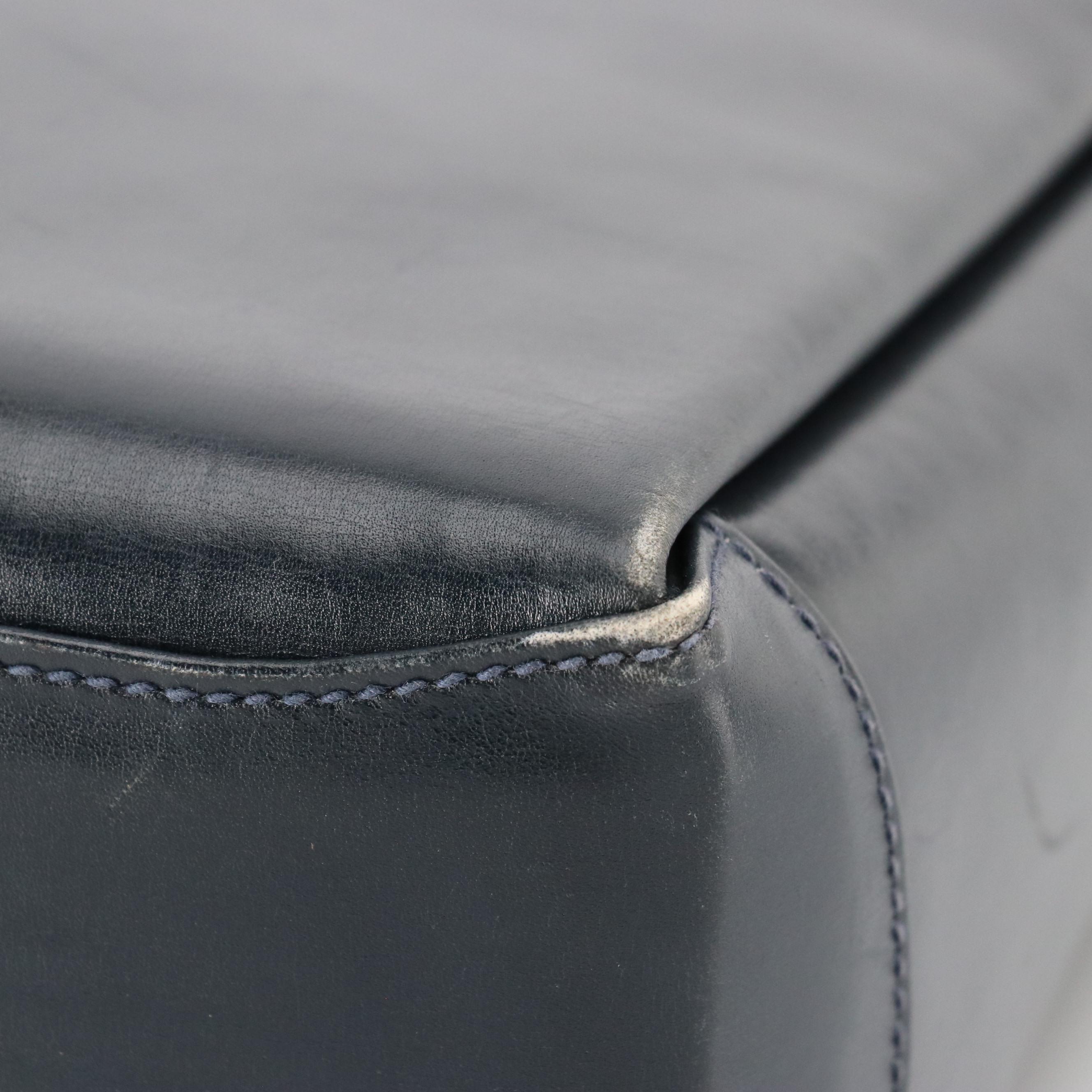 Gucci Turnlock Handbag in Midnight Blue Smooth Leather