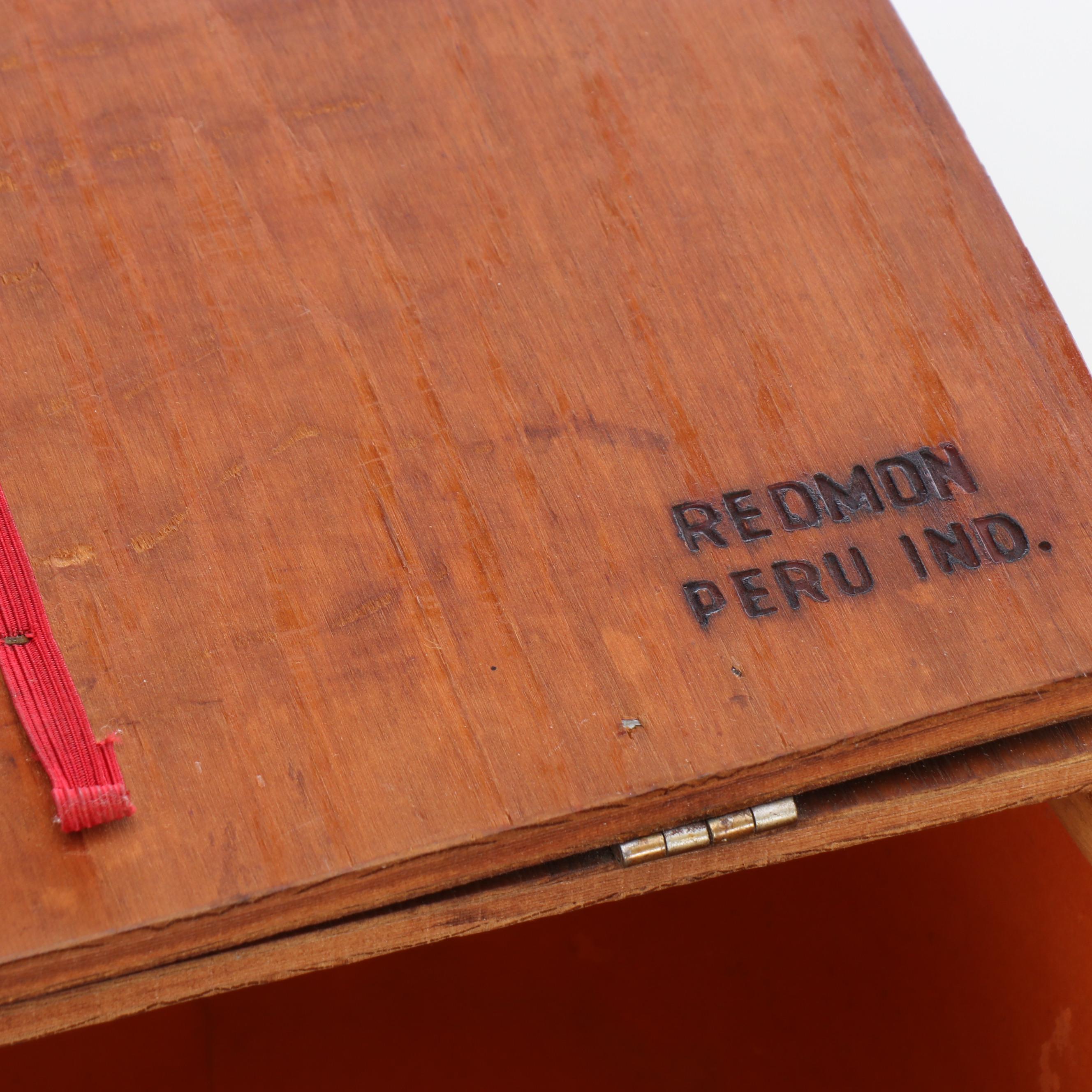 Redmon Hinge-Top Picnic Basket with Wicker Picnic Baskets