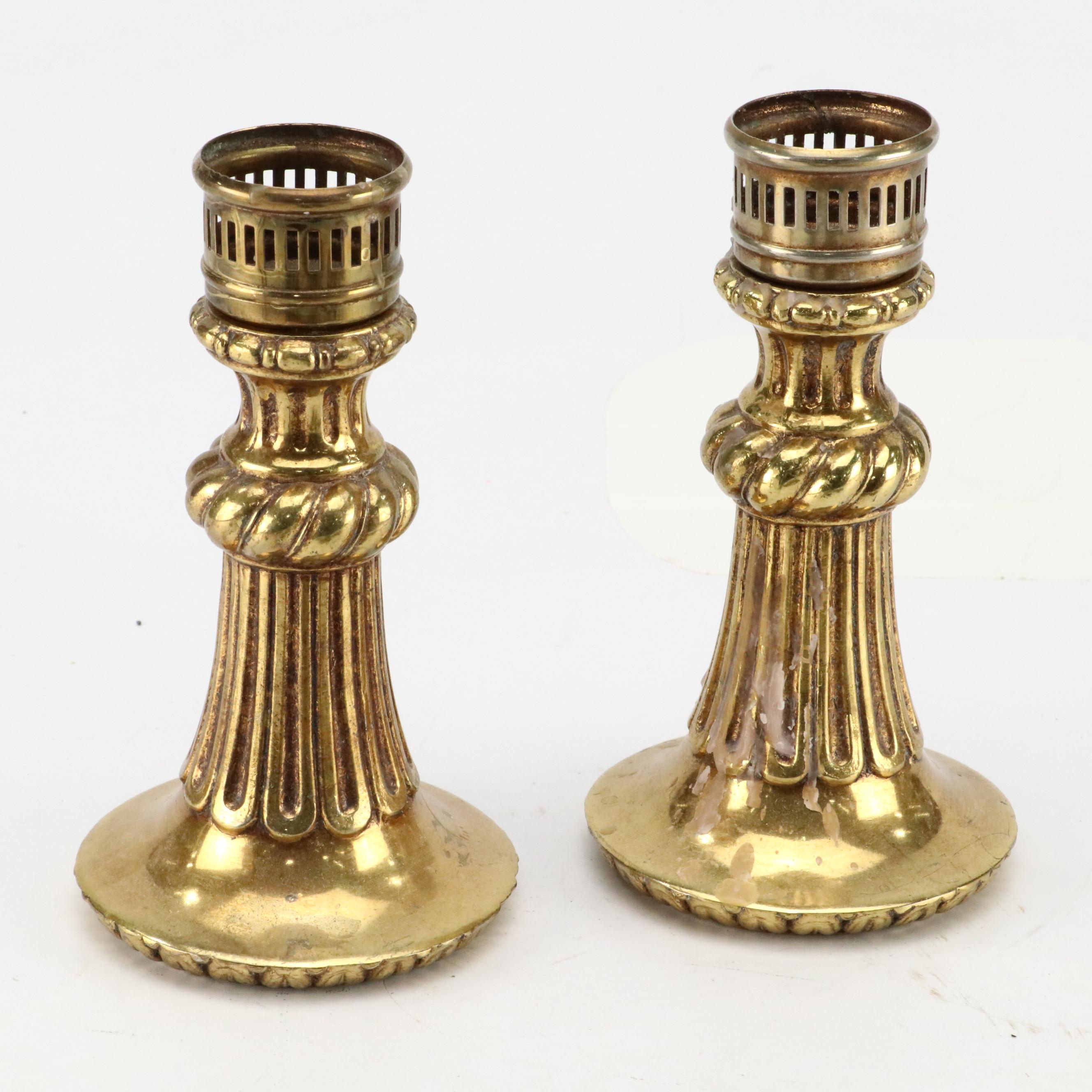 Fitz and Floyd Swan Ceramic Centerpiece Bowl with Other Brass Décor