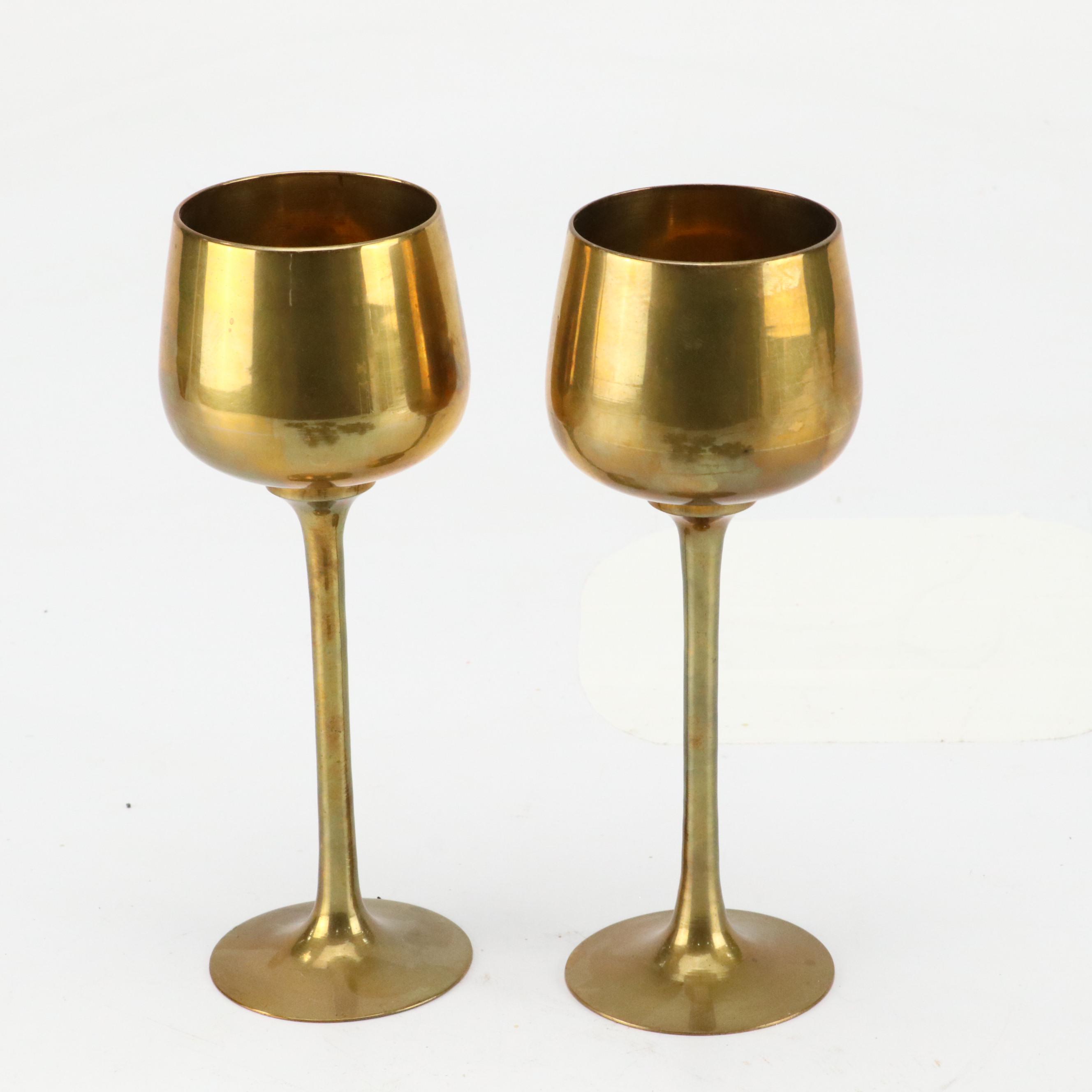 Fitz and Floyd Swan Ceramic Centerpiece Bowl with Other Brass Décor