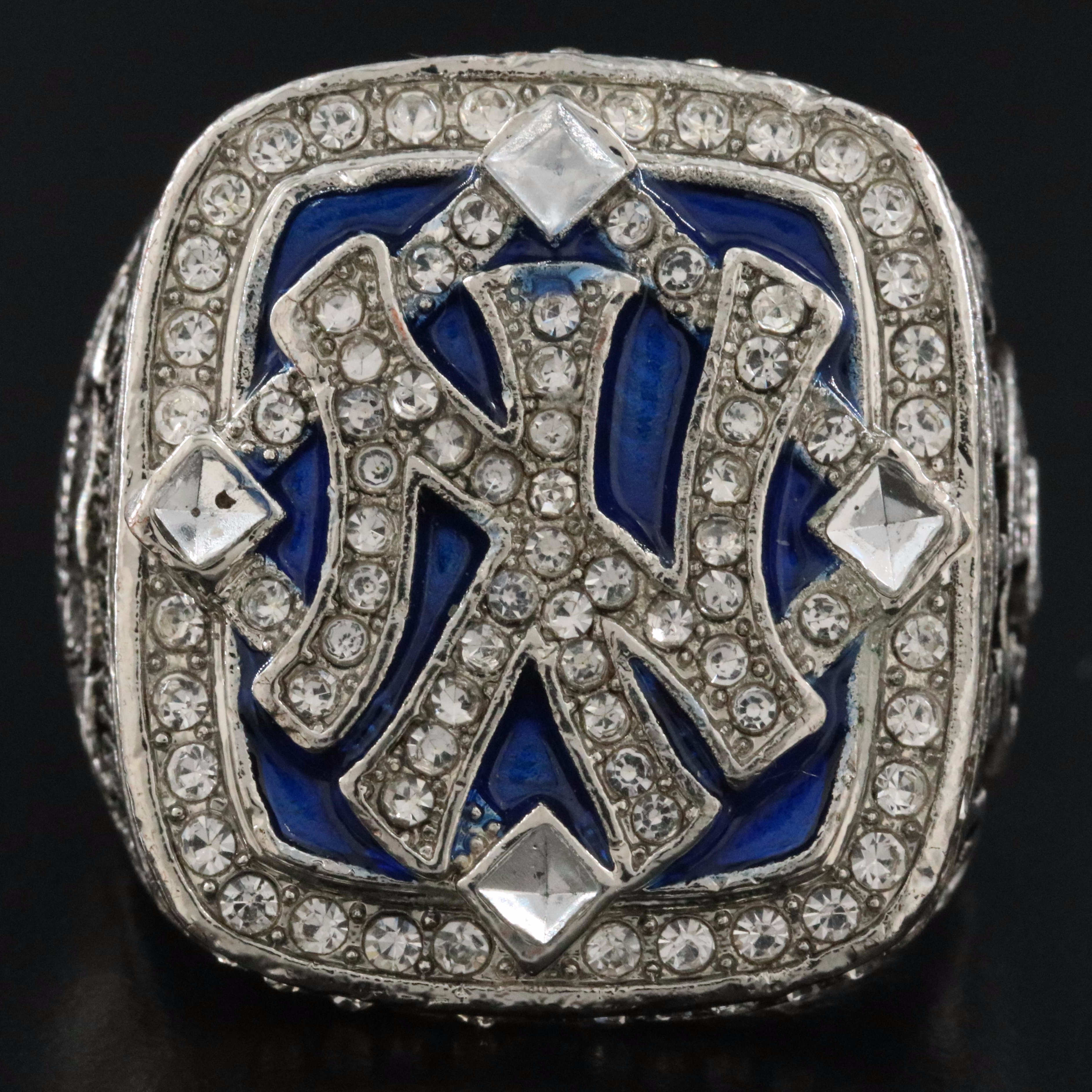 New York Yankees 2009 Rhinestone Championship Ring