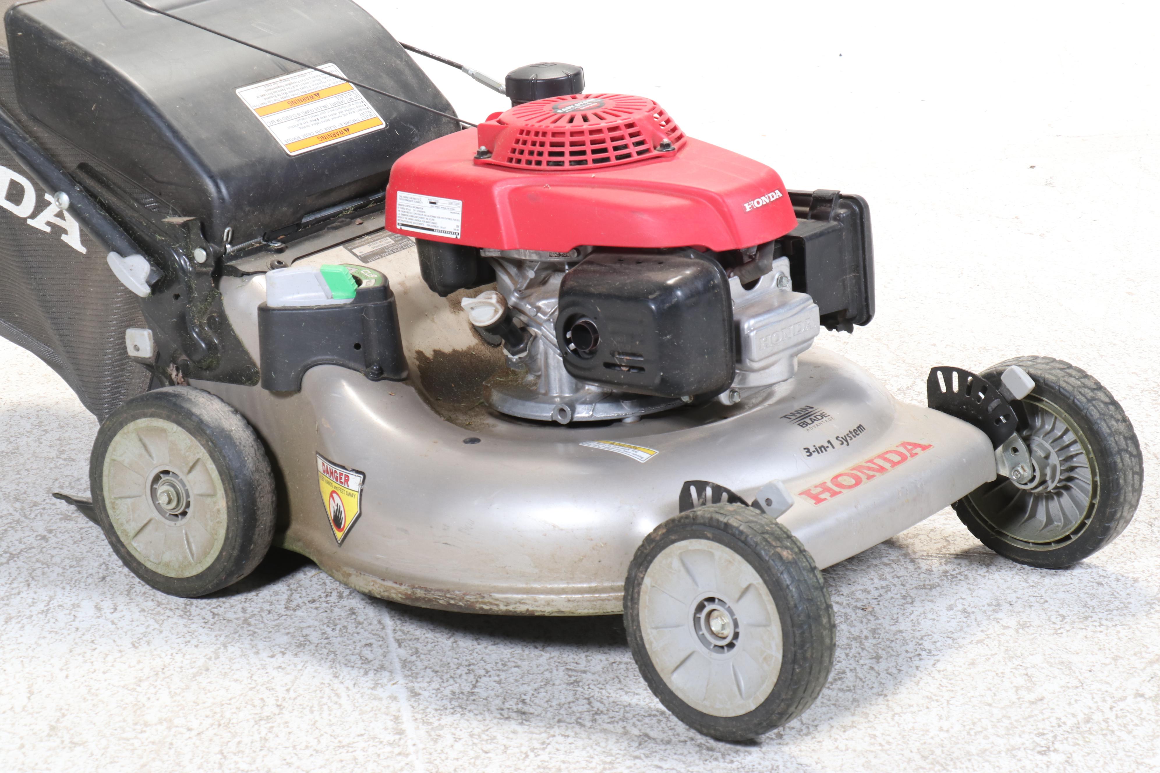 Honda Gas Powered Lawnmower with Easy Start, Bag