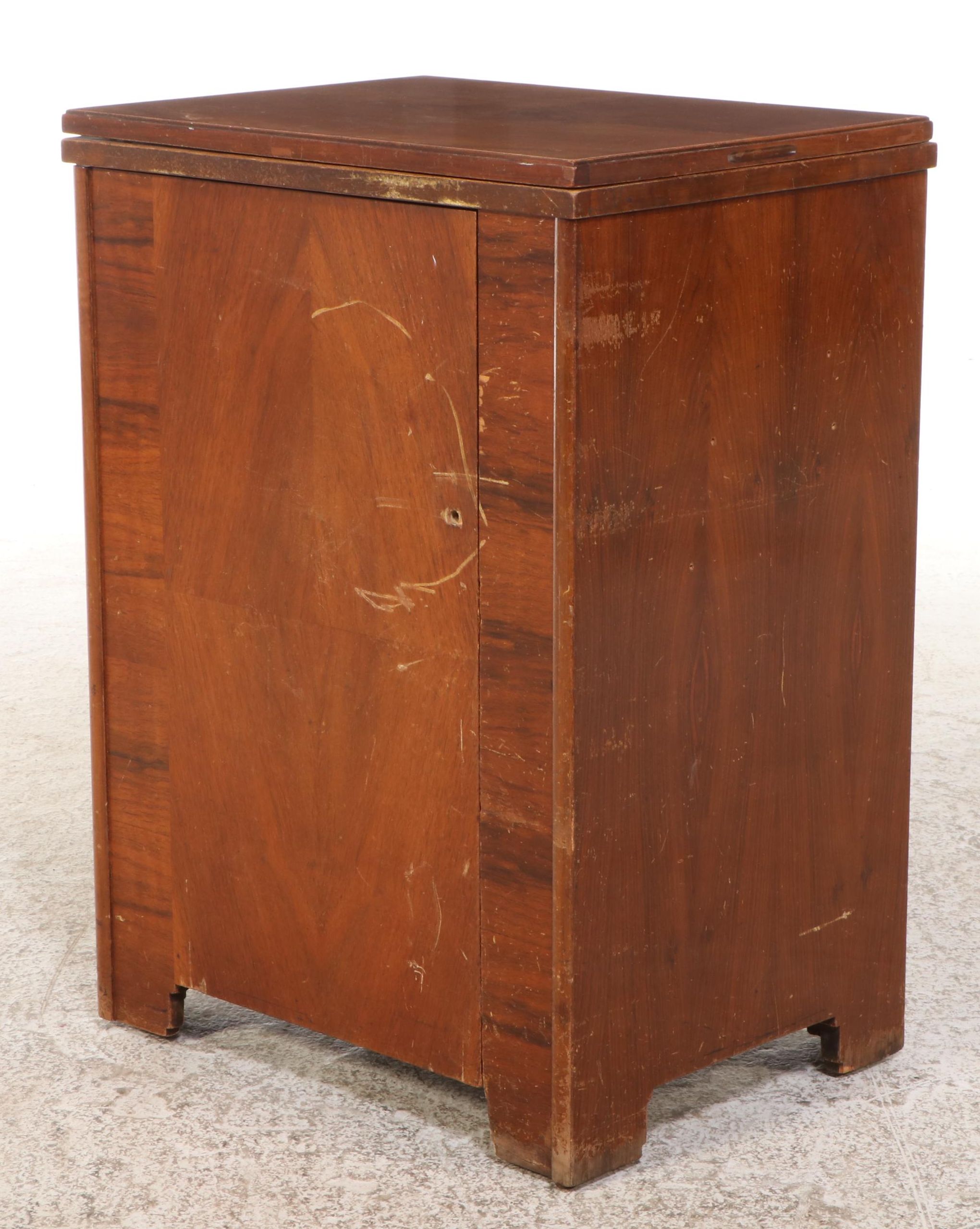 Singer 201-D German Sewing Machine w/ Paperclip Decal, Walnut Veneer Cabinet