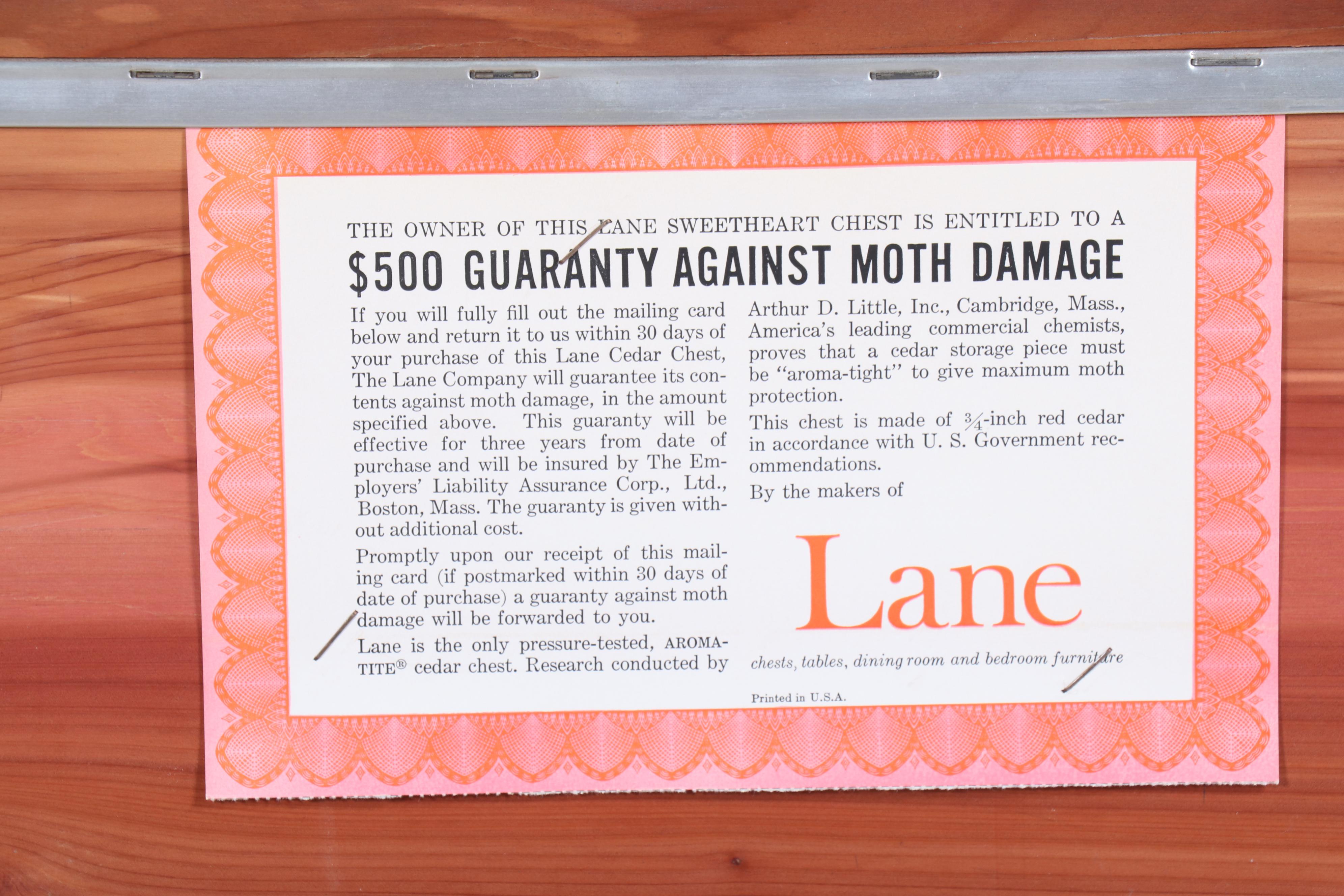 Lane Furniture Federal Style Cedar Lined Chest, Mid to Late 20th Century