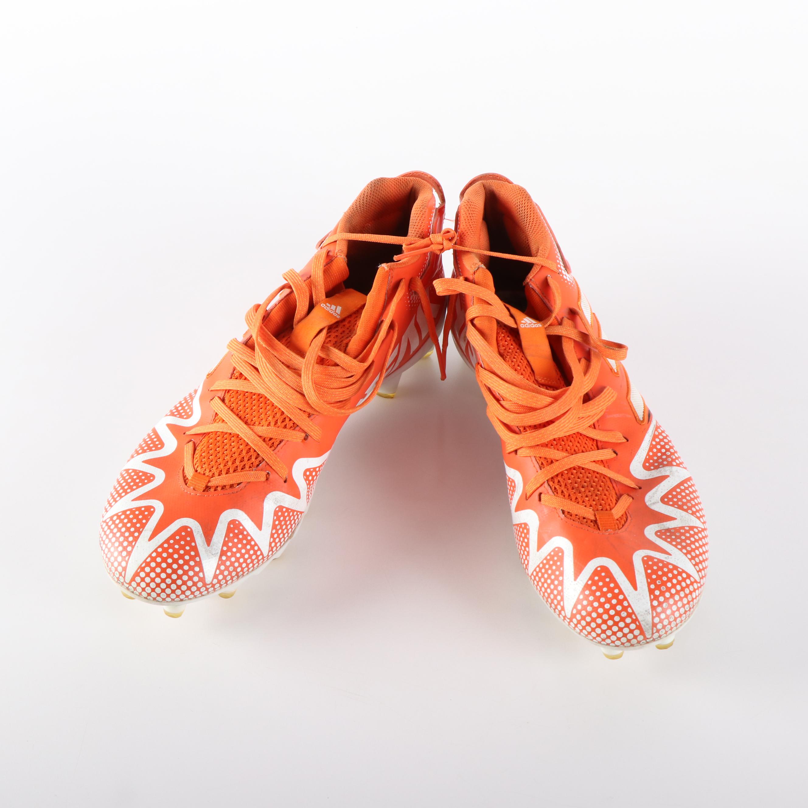 Akeem Davis-Gaither Player Issued Bengals Cleats and Bag Tag with More