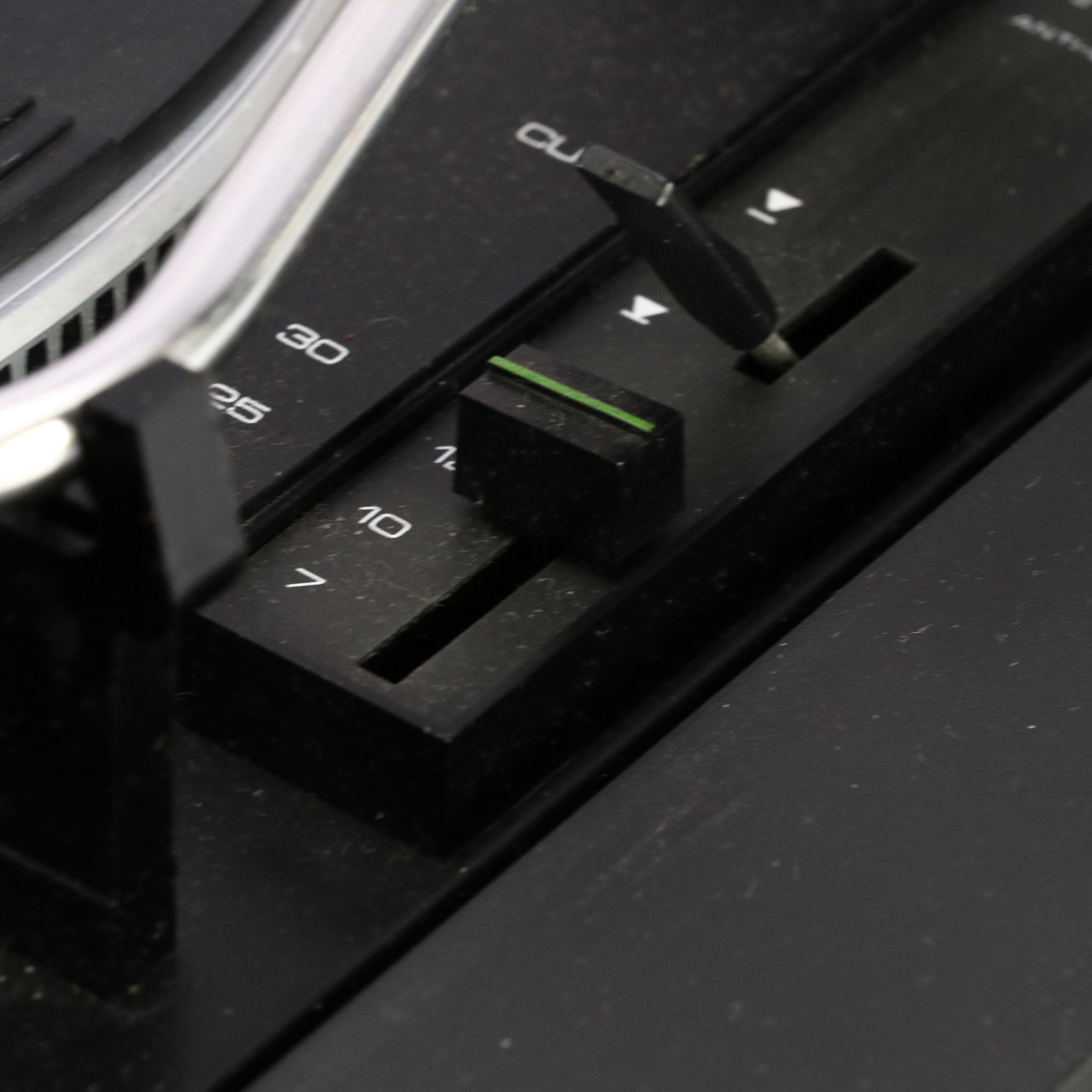 Radio Shack BSR LAB-220 Turntable Record Player, 1980s