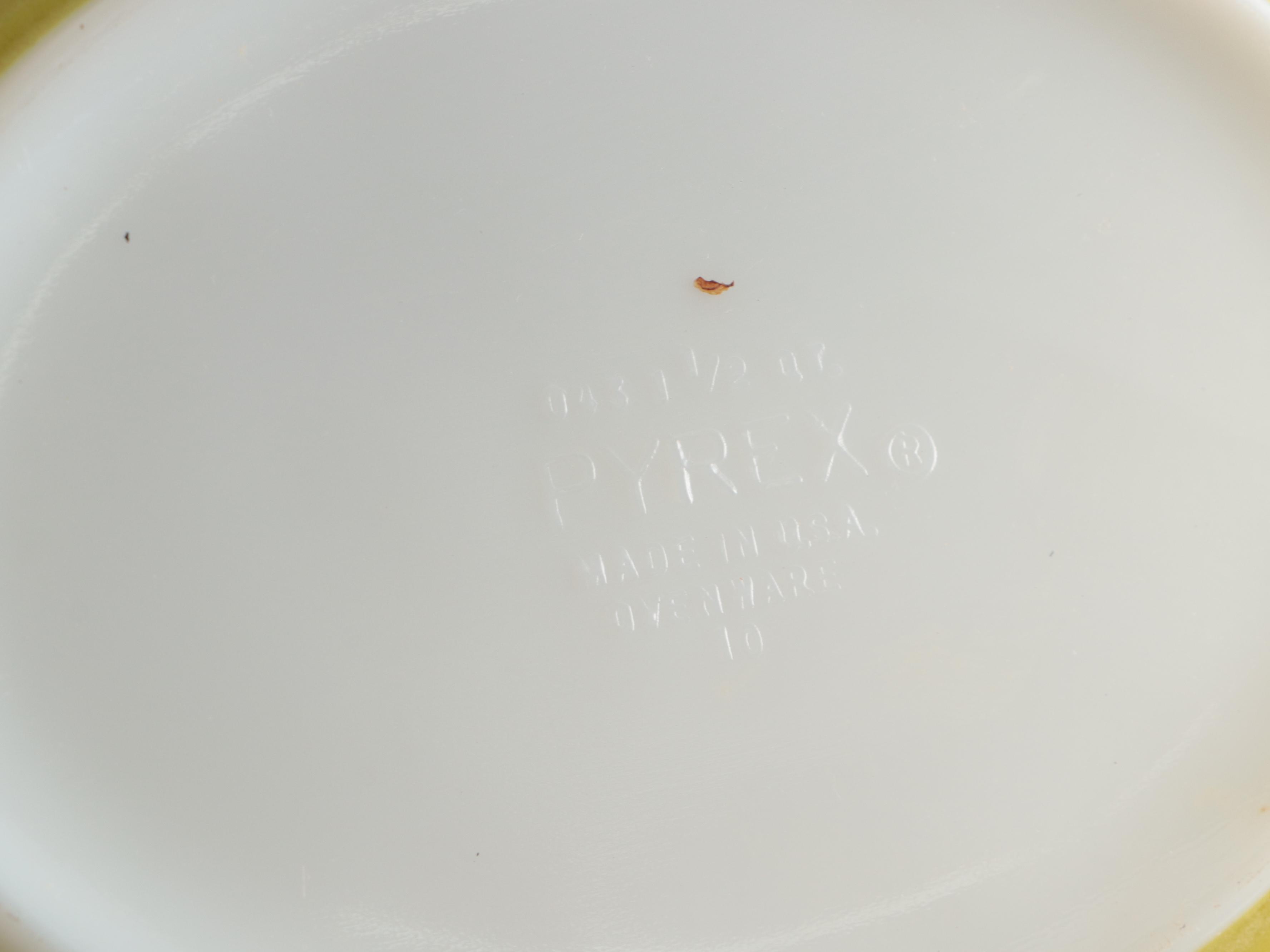 Pyrex "Crazy Daisy" Glass Bakeware, Late 20th C.