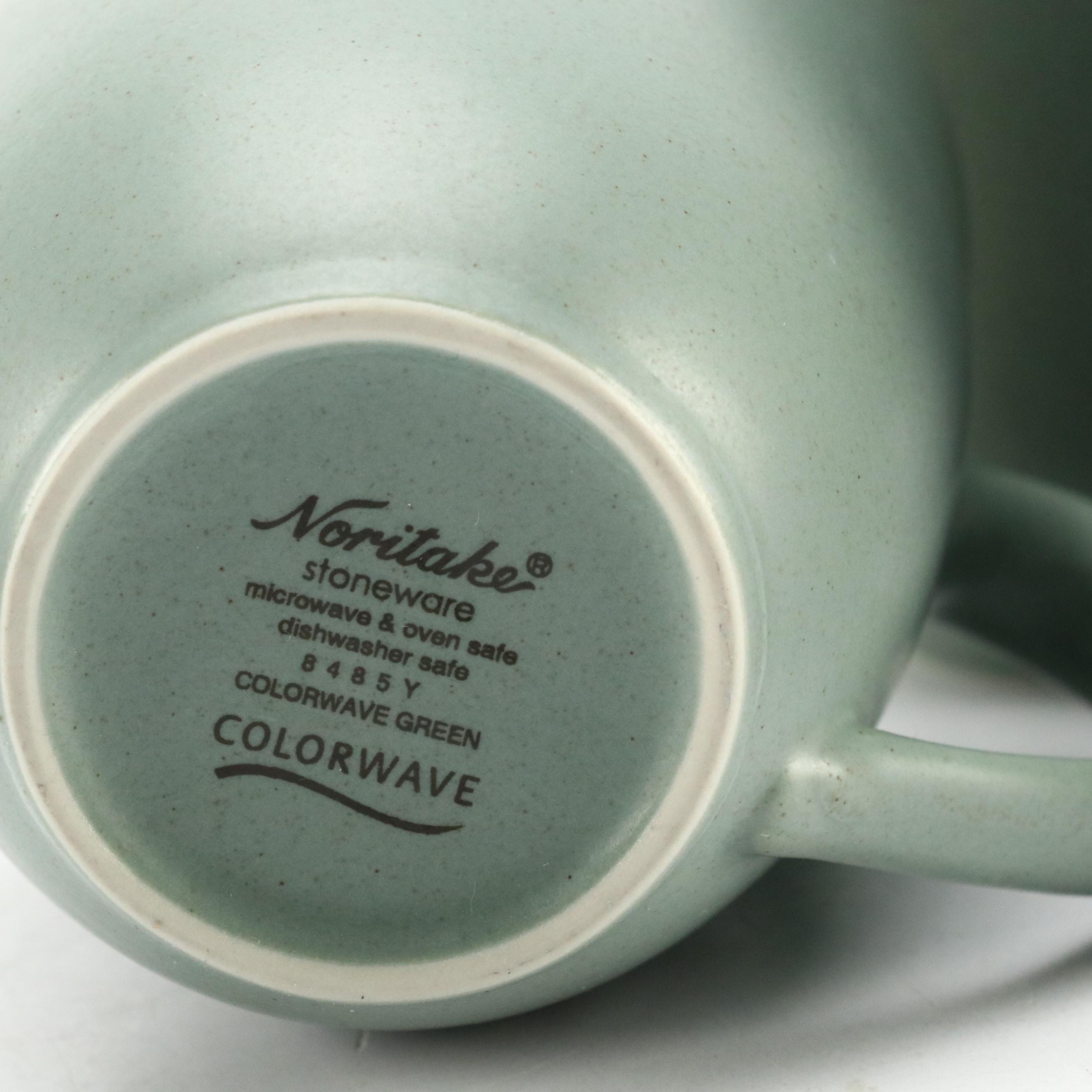 Noritake "Colorwave" Green Stoneware Dinnerware