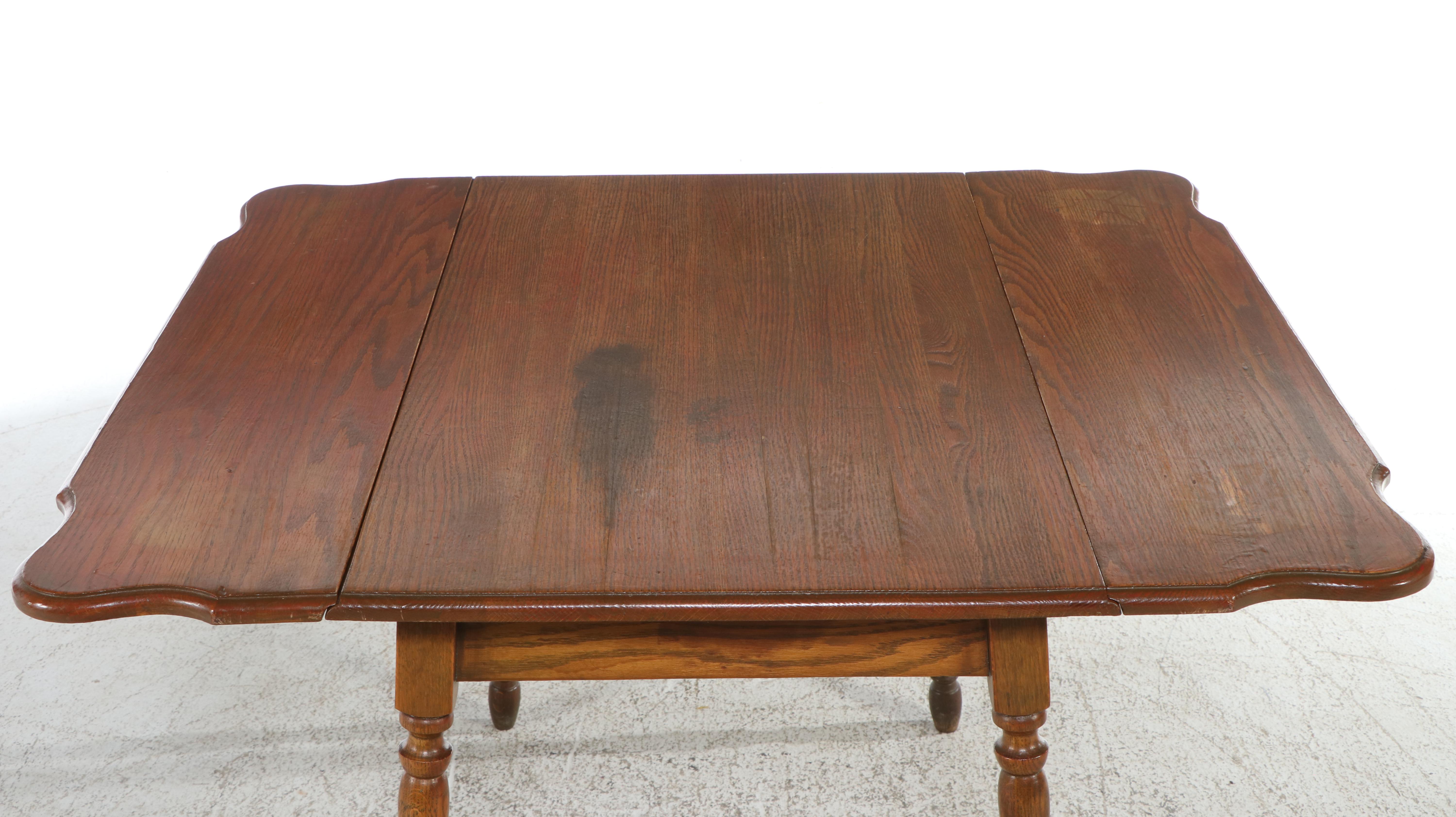 Early American Style Oak Pembroke Table, 20th Century