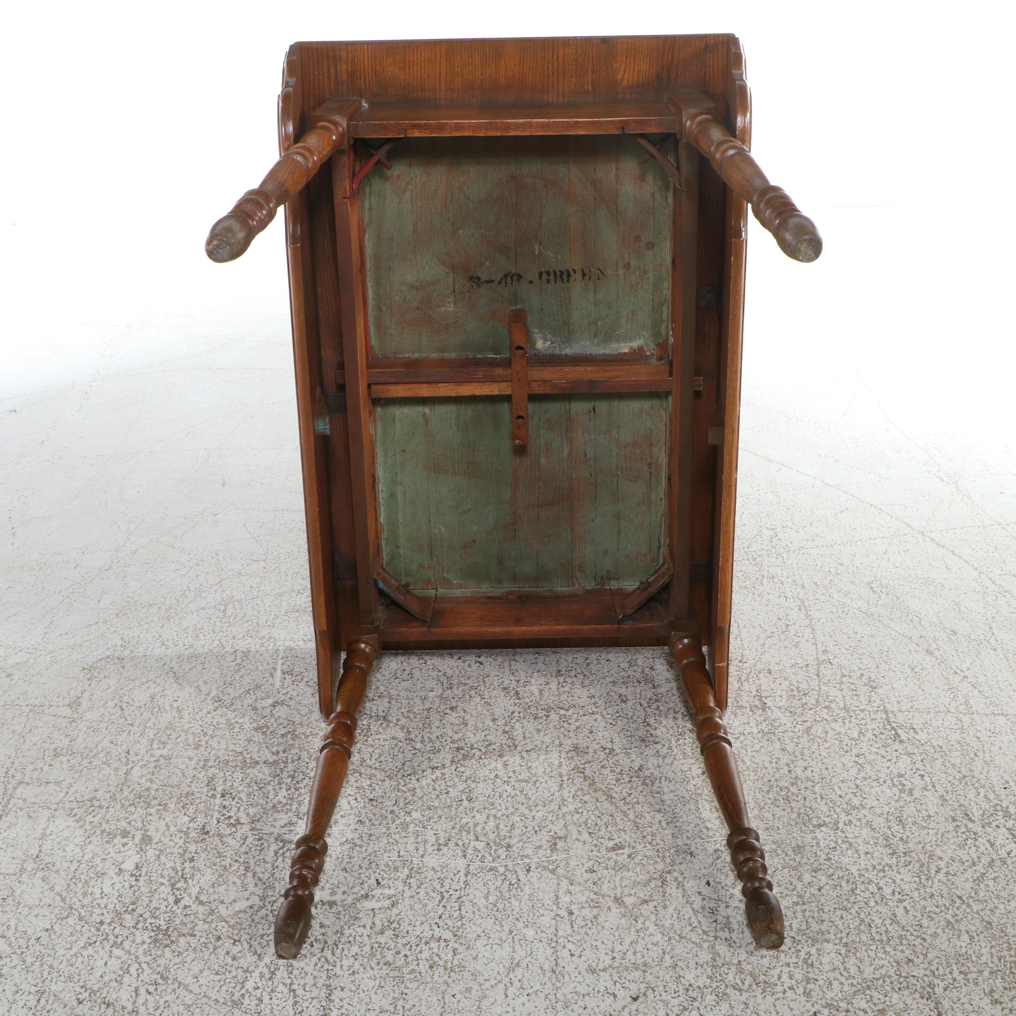 Early American Style Oak Pembroke Table, 20th Century