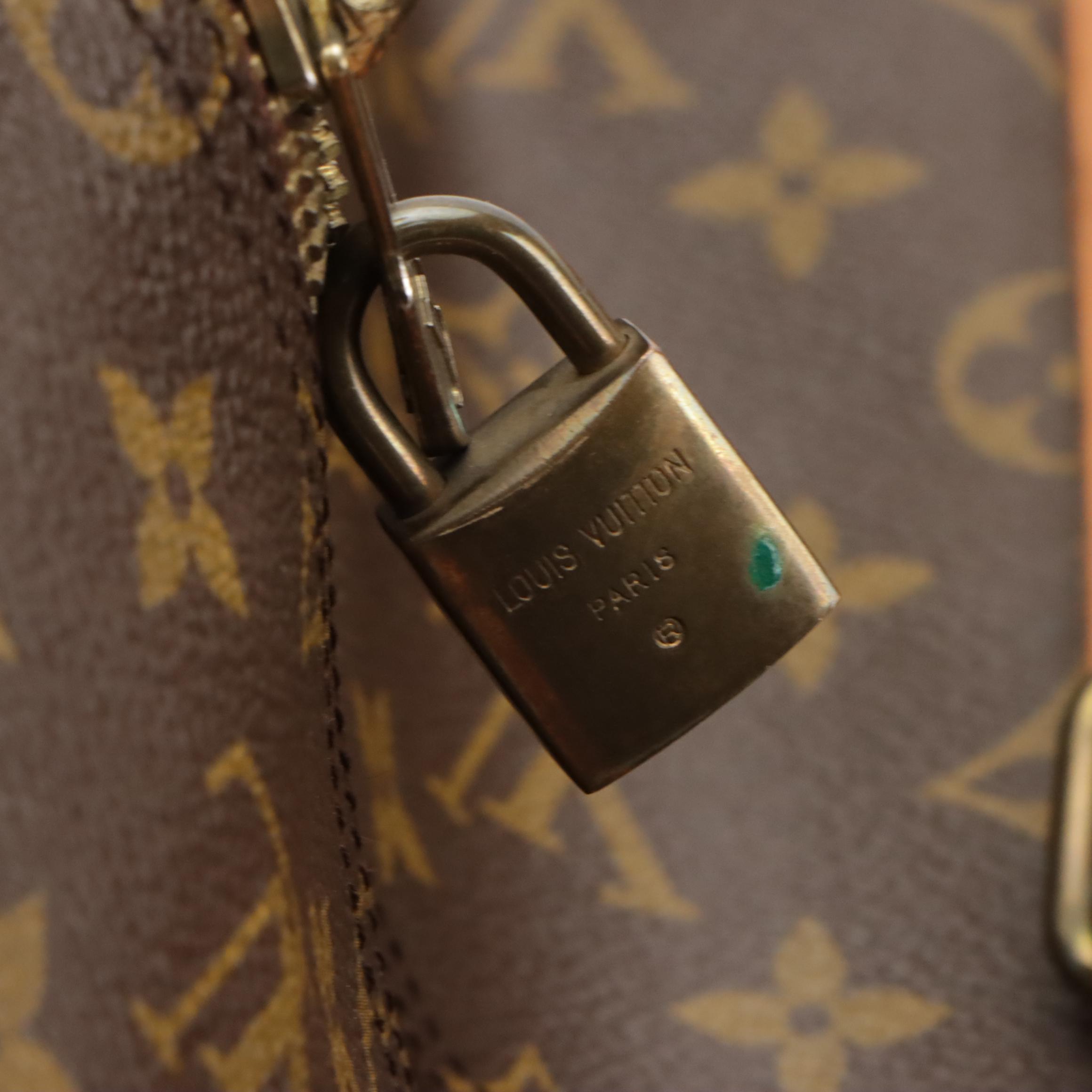 Louis Vuitton Keepall 50 Travel Bag in Monogram Canvas and Vachetta Leather