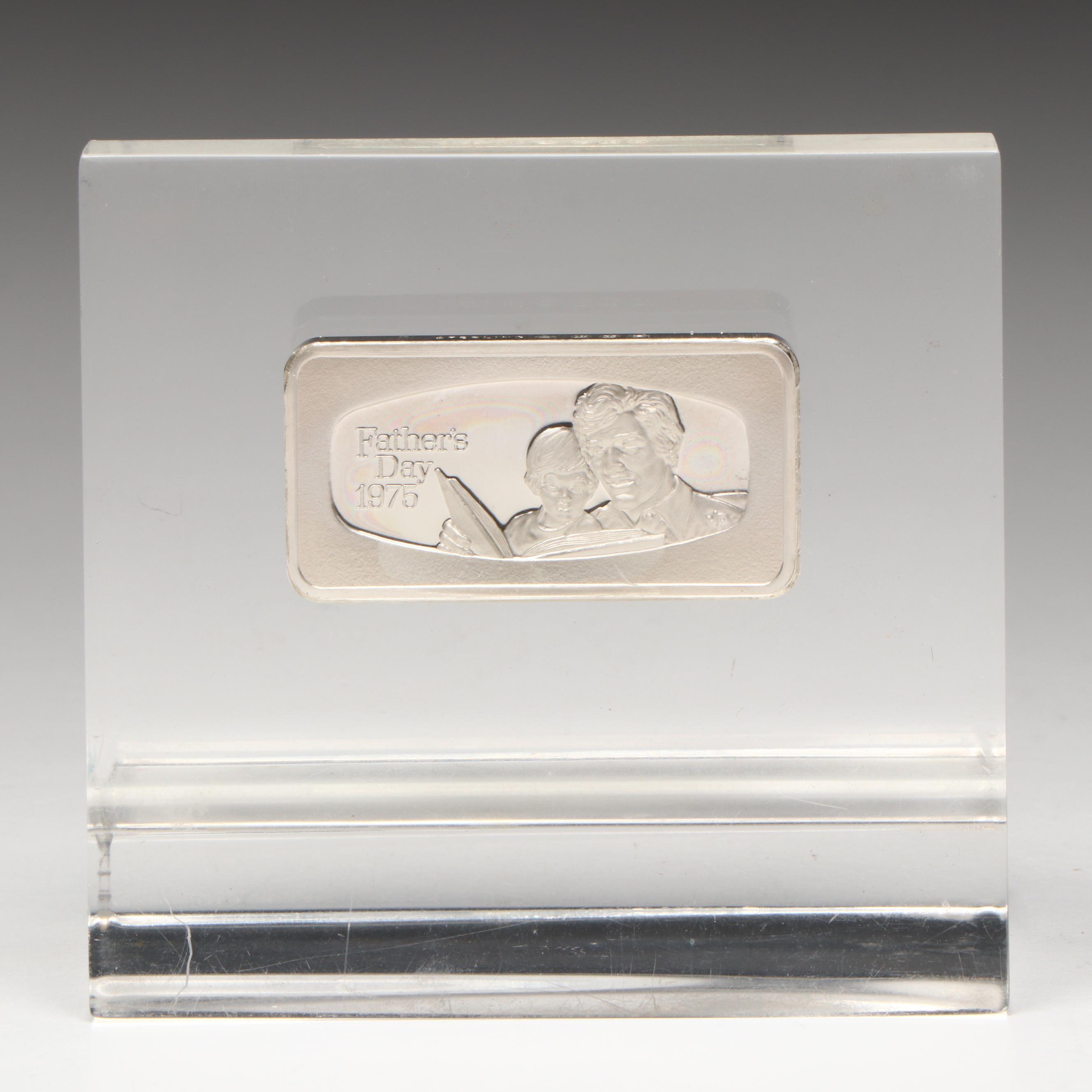 The Franklin Mint Father's Day Silver Bars Encased in Lucite with Cast Iron Dog