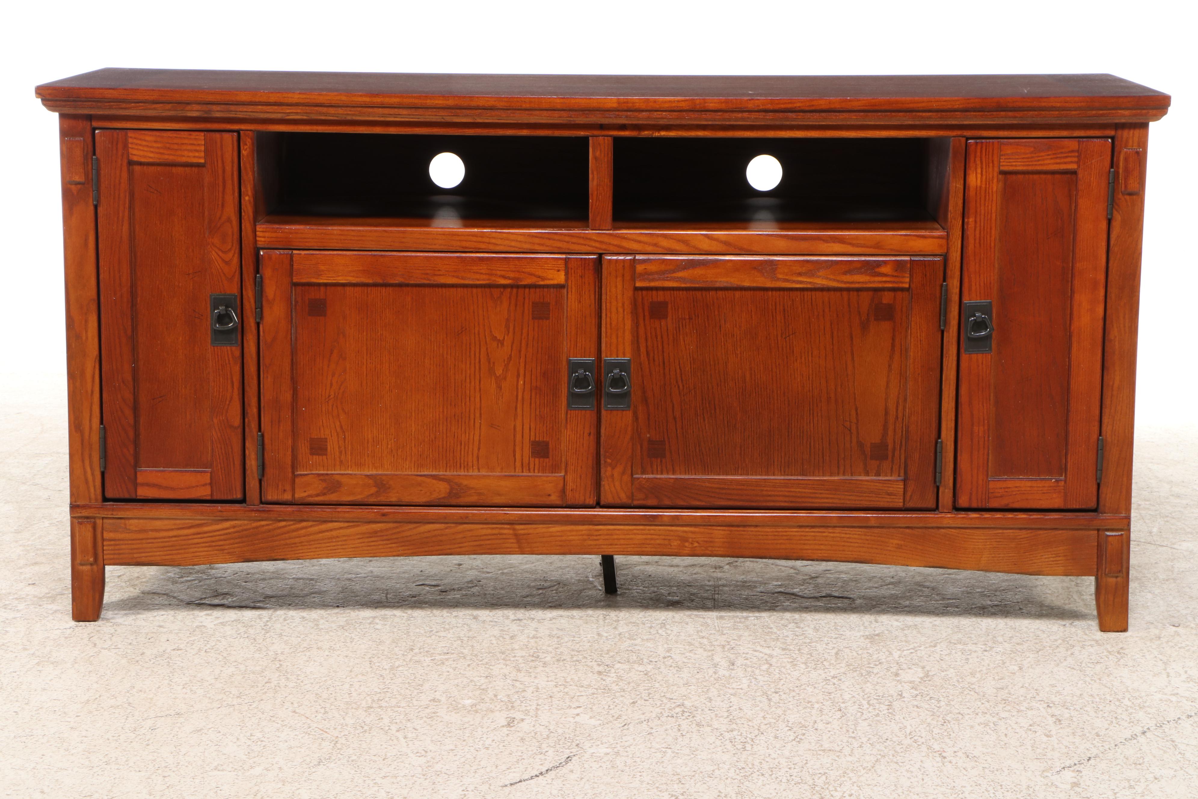 Craftsman Style Oak Finish Television Stand