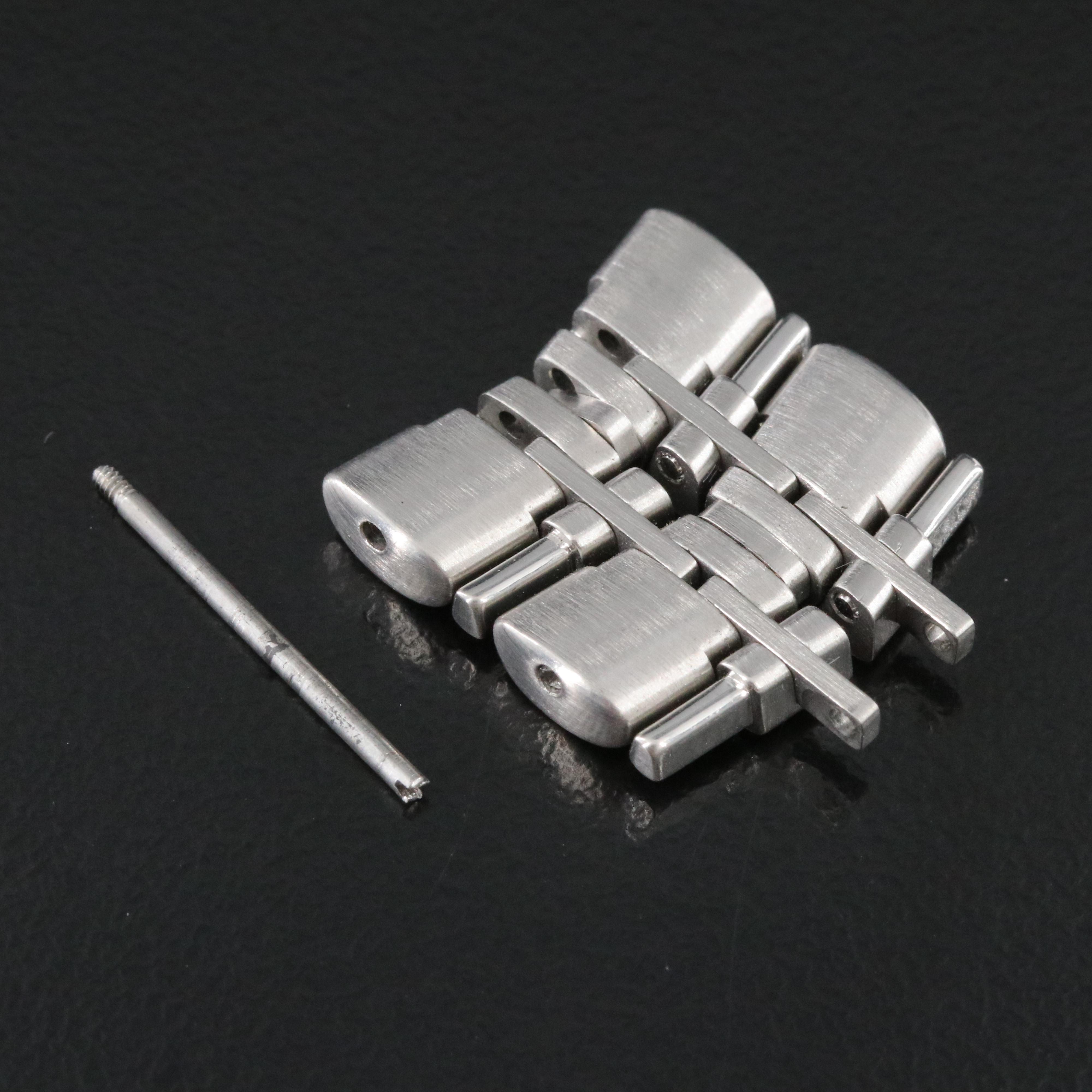 TAG Heuer 6000 Series WH 12 11 White Dial 35mm Steel Quartz Watch