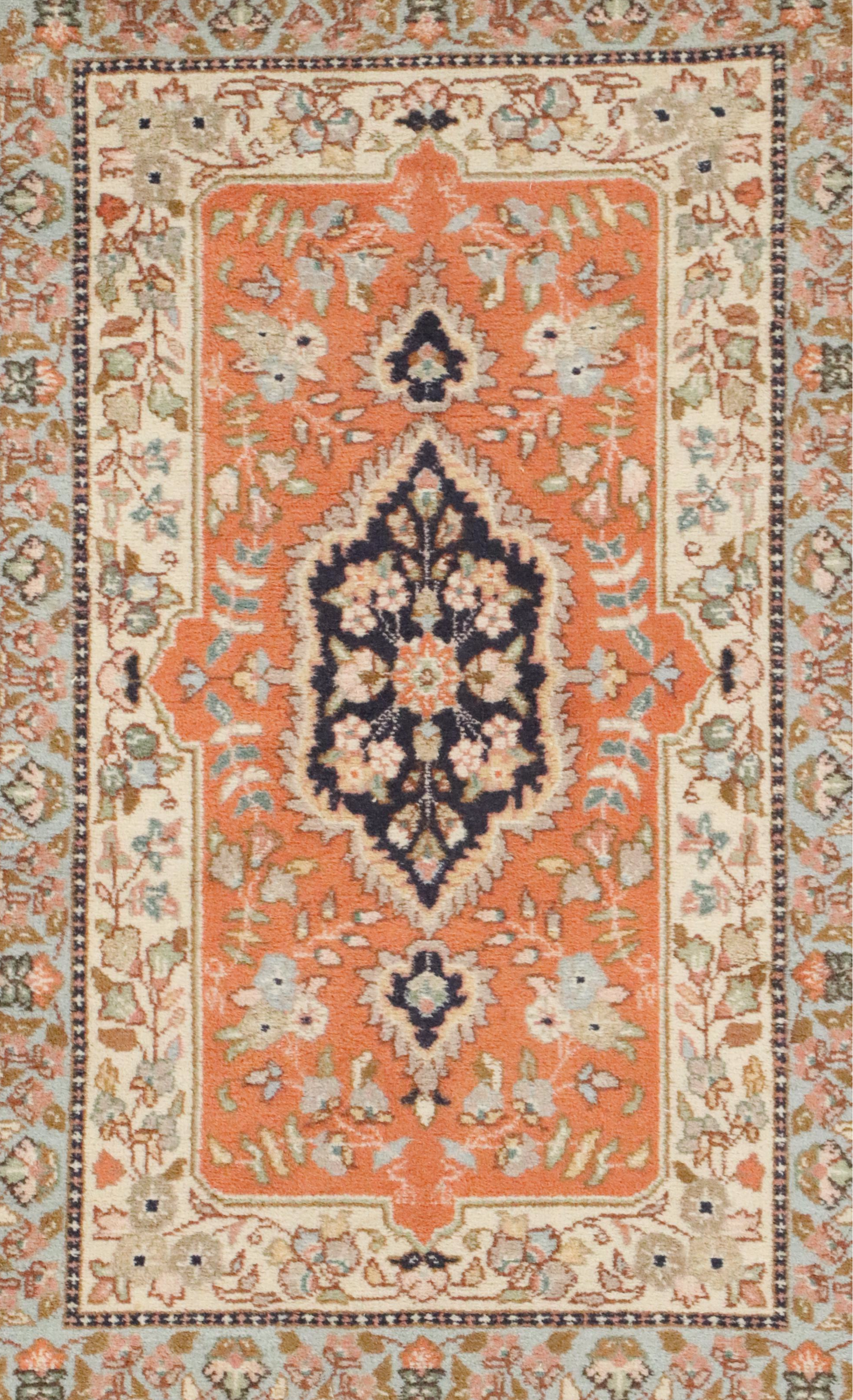 2'8 x 4'3 Hand-Knotted Persian Tabriz Accent Rug