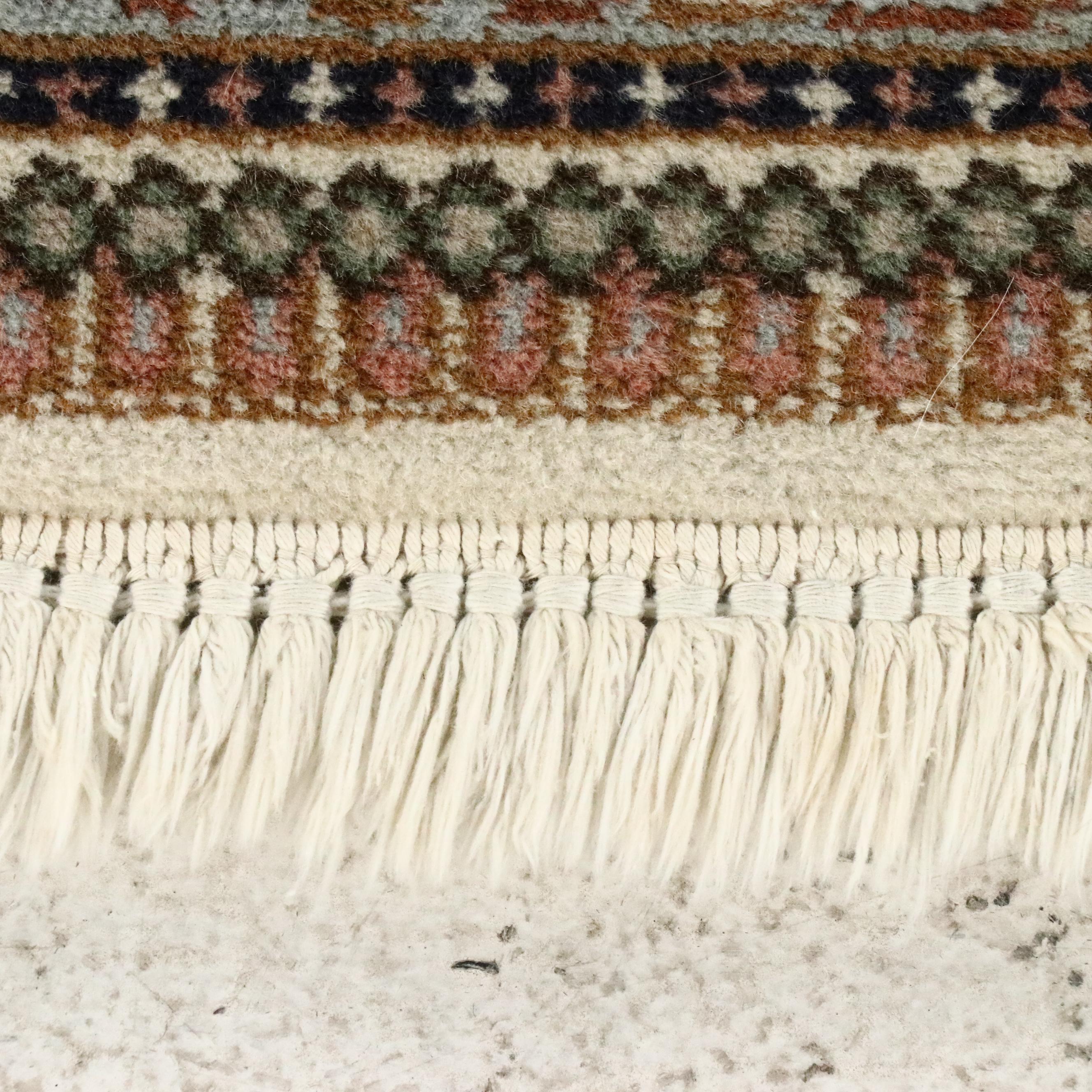 2'8 x 4'3 Hand-Knotted Persian Tabriz Accent Rug