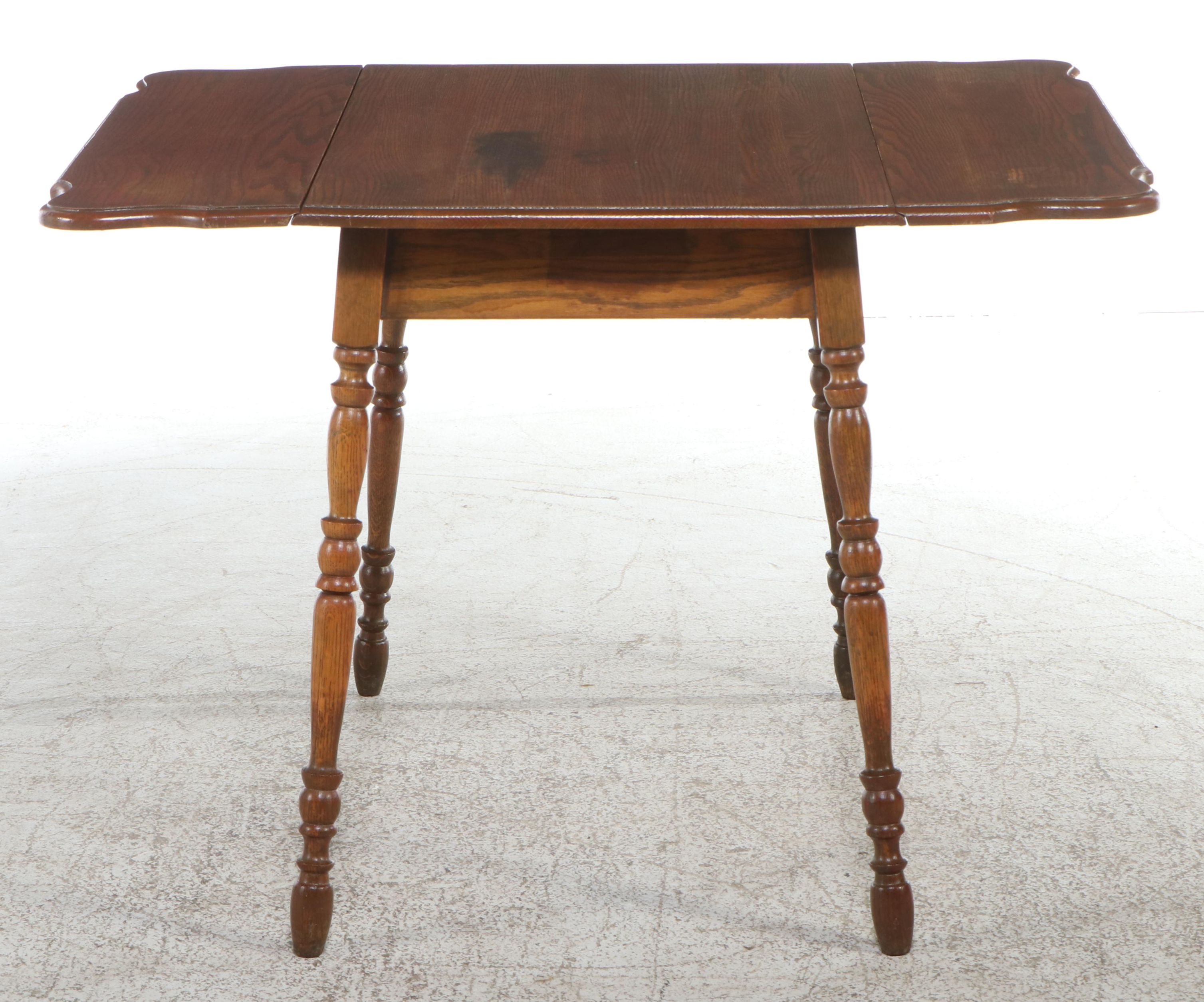 Early American Style Oak Pembroke Table, 20th Century