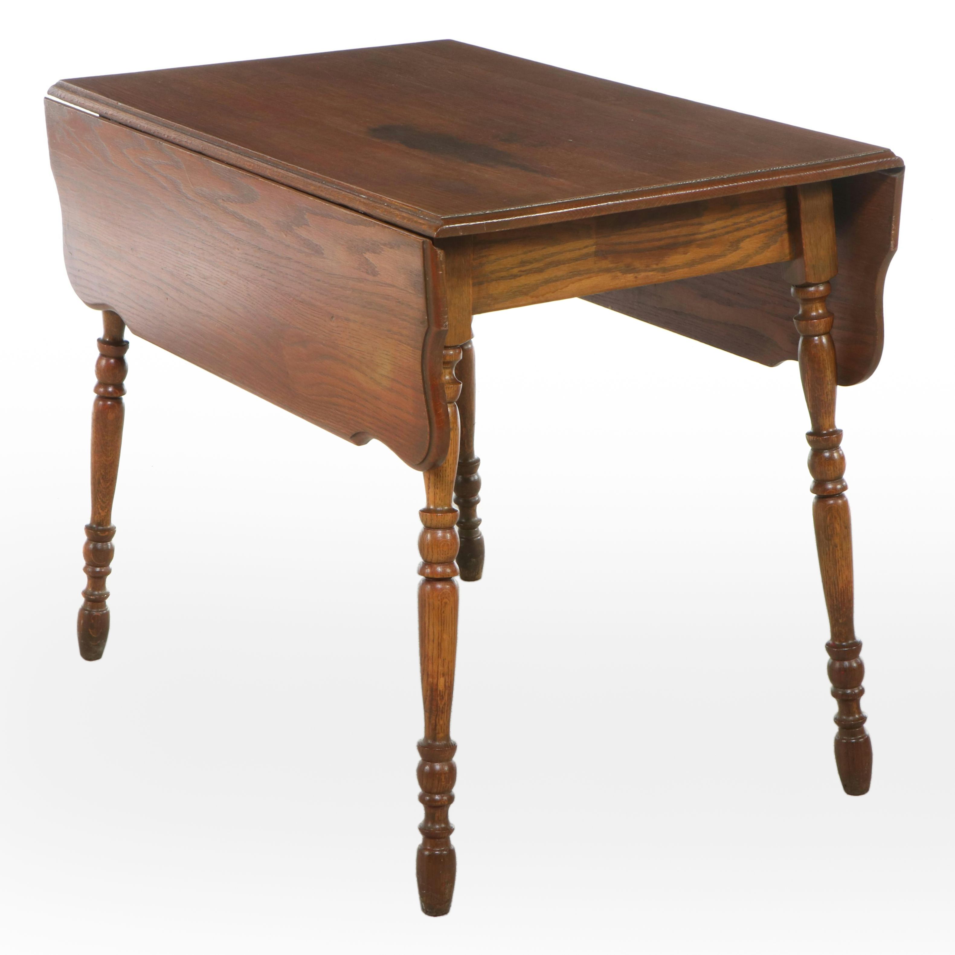 Early American Style Oak Pembroke Table, 20th Century