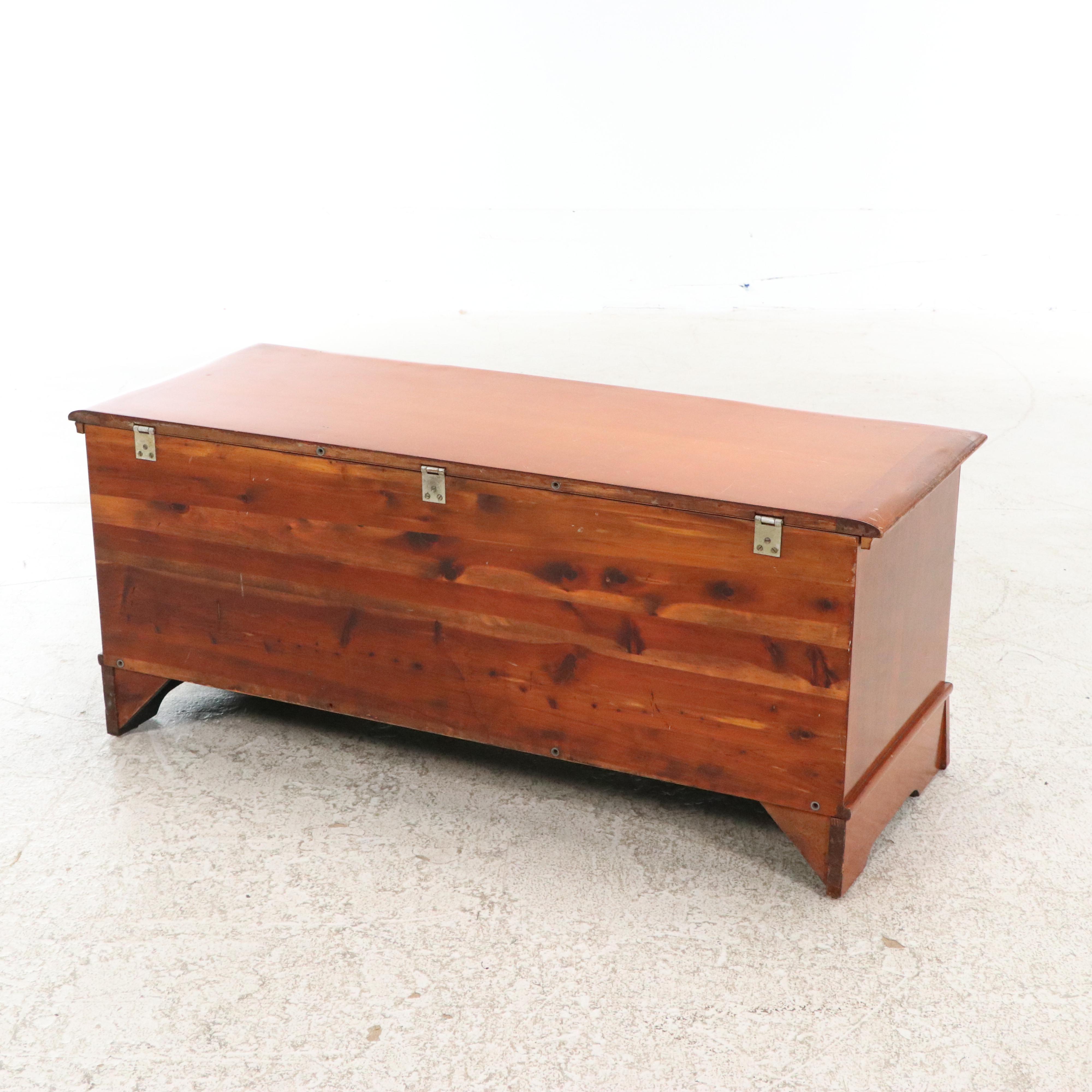 Lane Aroma-Tite Arts & Crafts Style Cedar-Lined Blanket Chest, Mid-20th C.