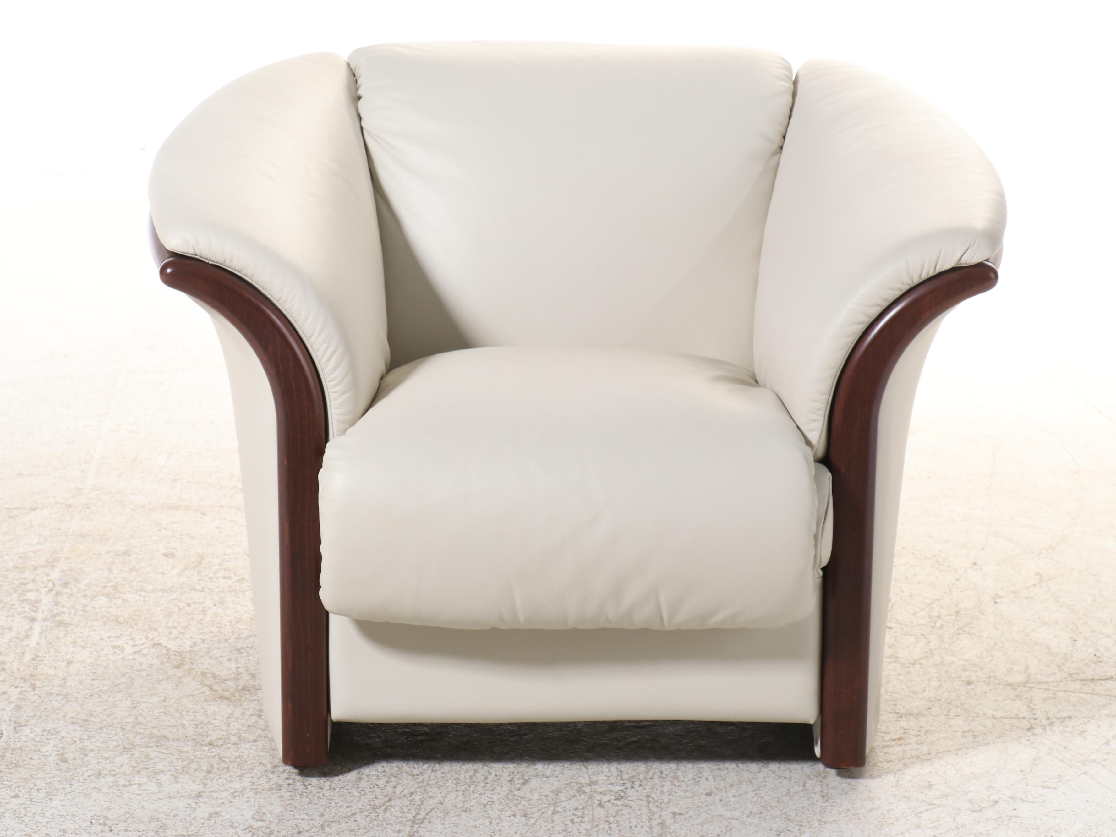 Pair of Ekhornes Stressless "Manhattan" Leather Upholstered Club Chairs, 2021