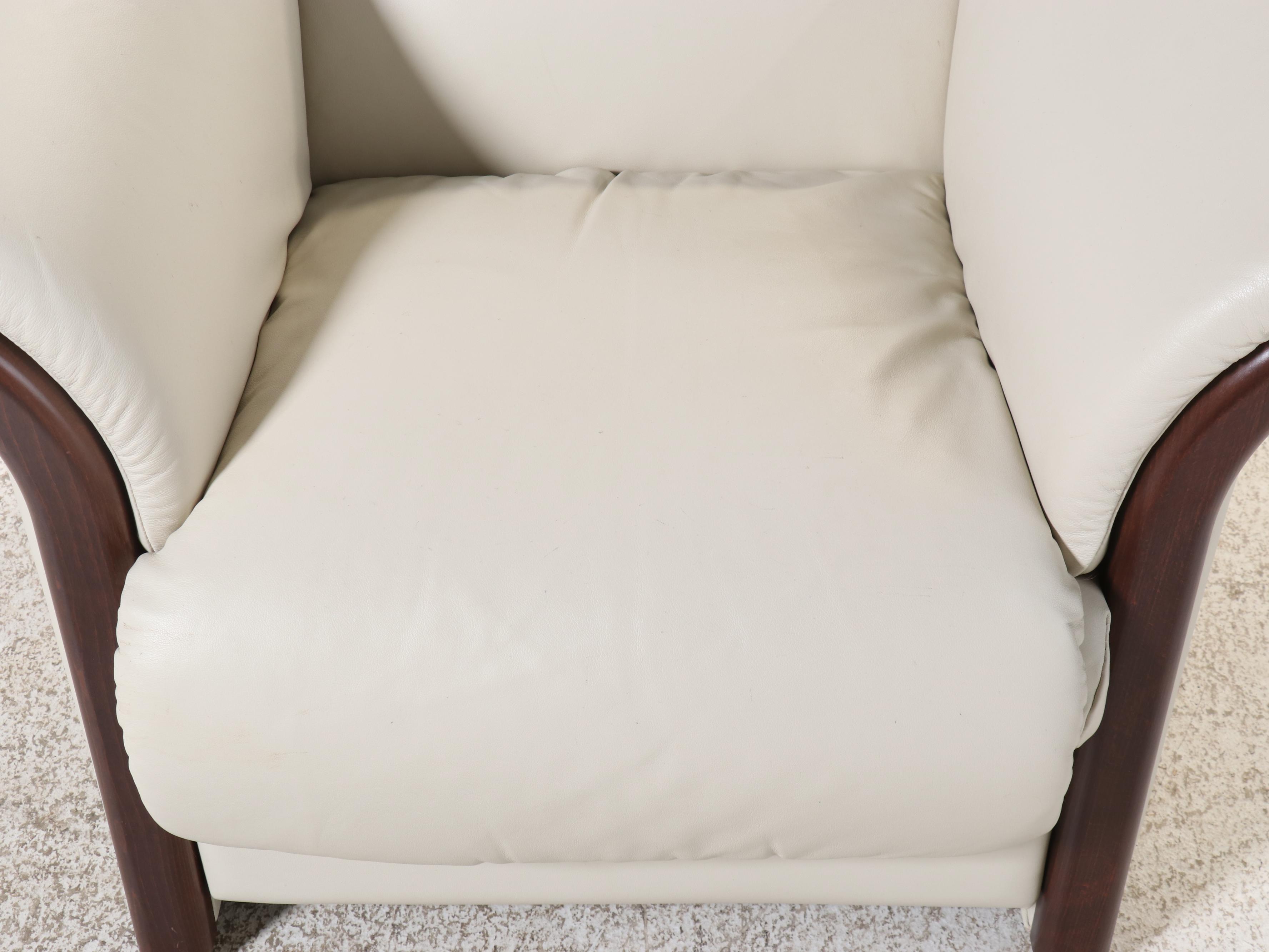 Pair of Ekhornes Stressless "Manhattan" Leather Upholstered Club Chairs, 2021