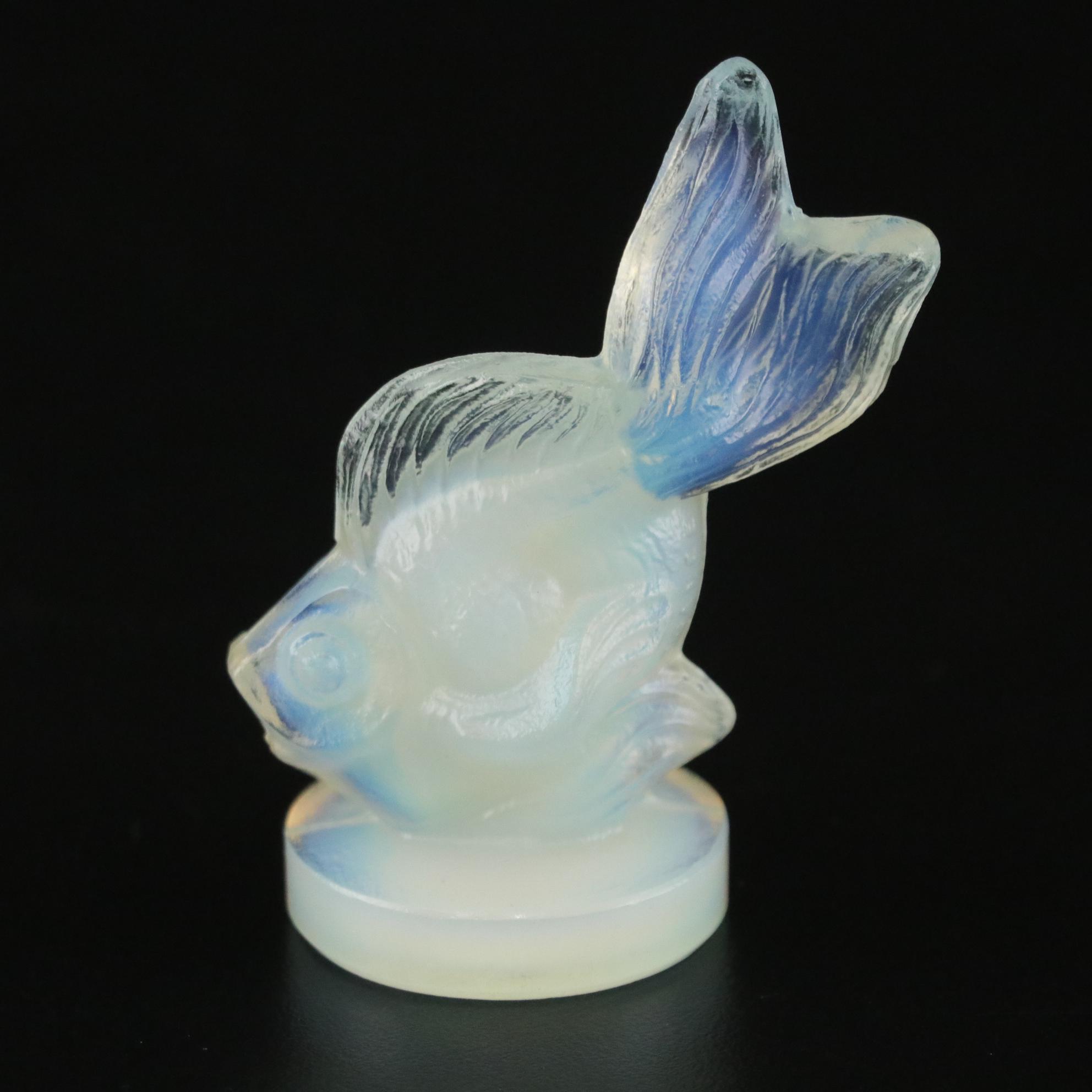 Sabino Opalescent Glass Fish Figurine