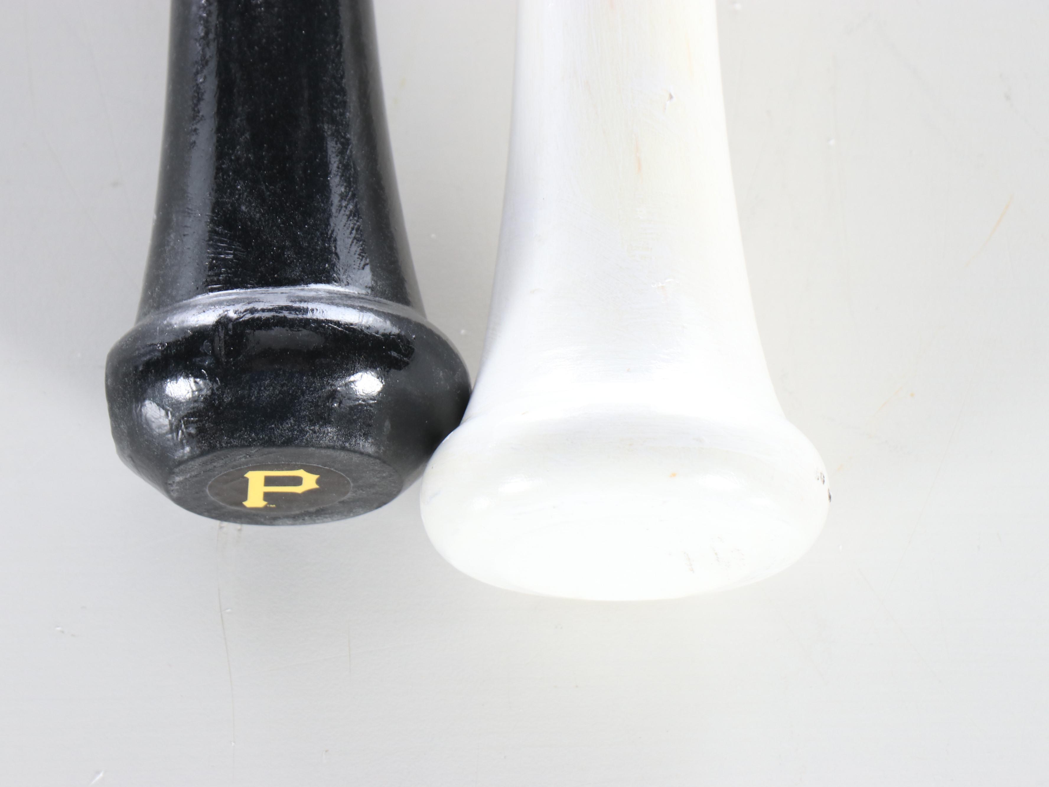 Roberto Clemente Themed Baseball Bats, Figurines, Books, and More