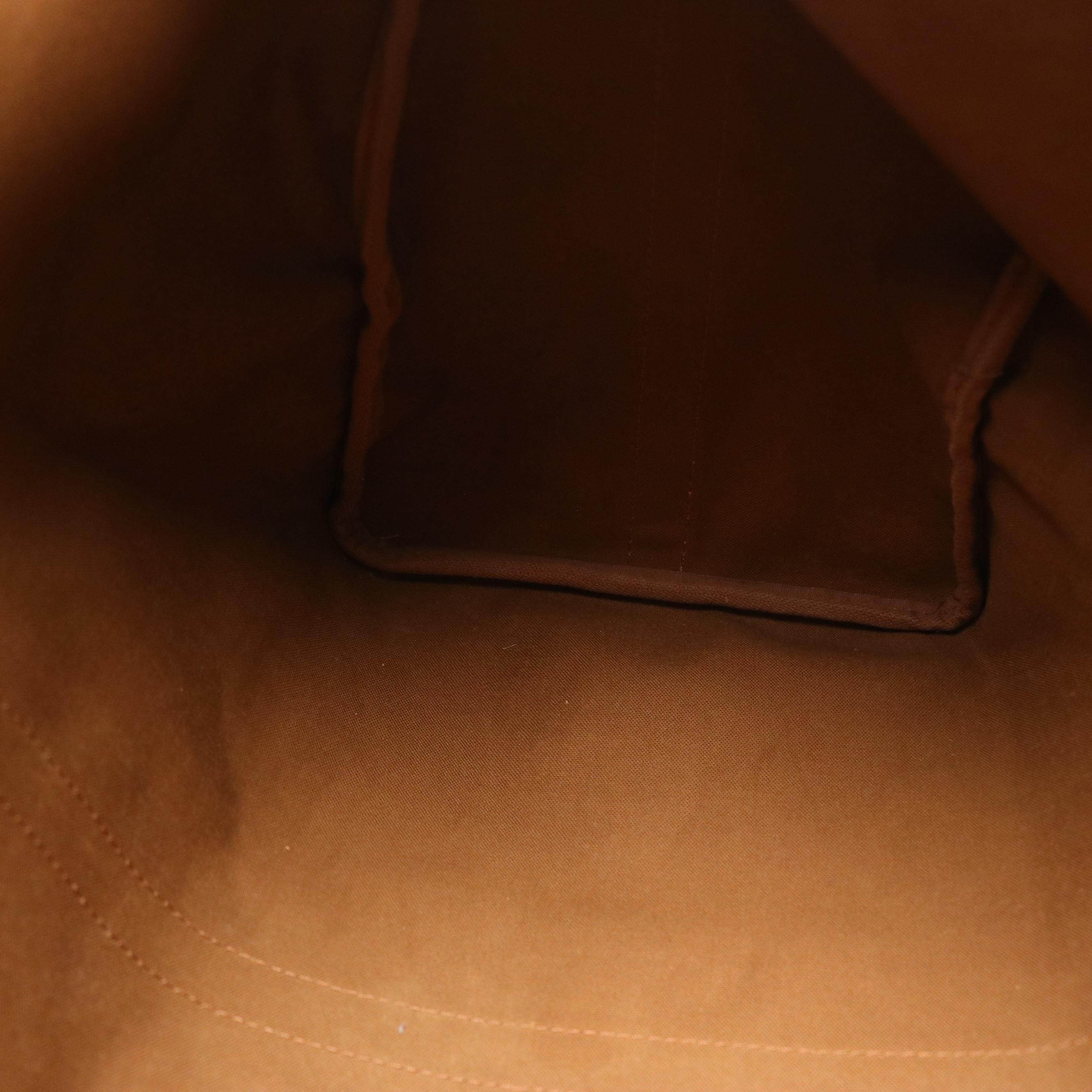 Louis Vuitton Keepall 50 Bandoulière in Monogram Canvas and Vachetta Leather