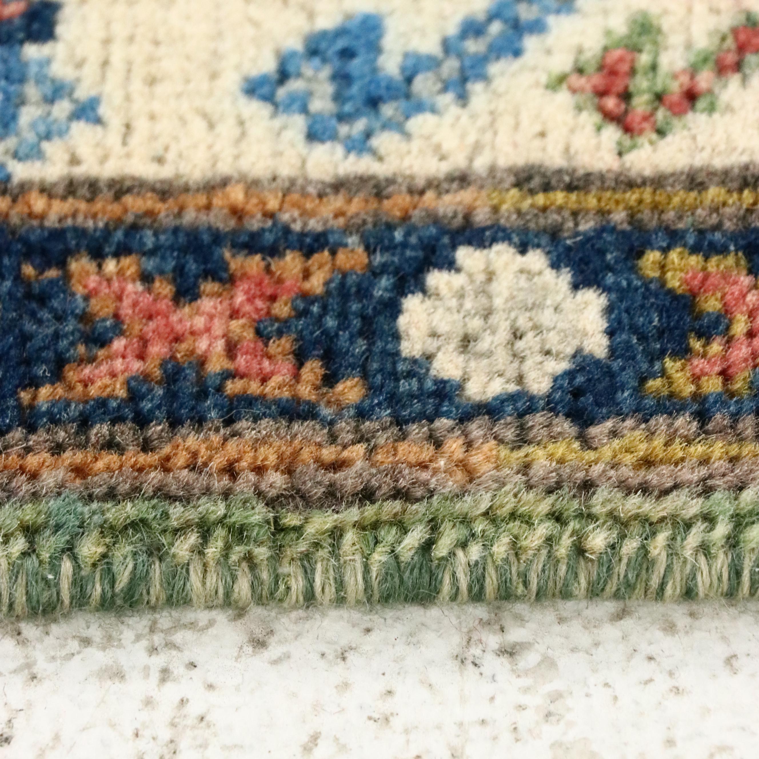 2'8 x 4'2 Hand-Knotted Pakistani Kazak Accent Rug