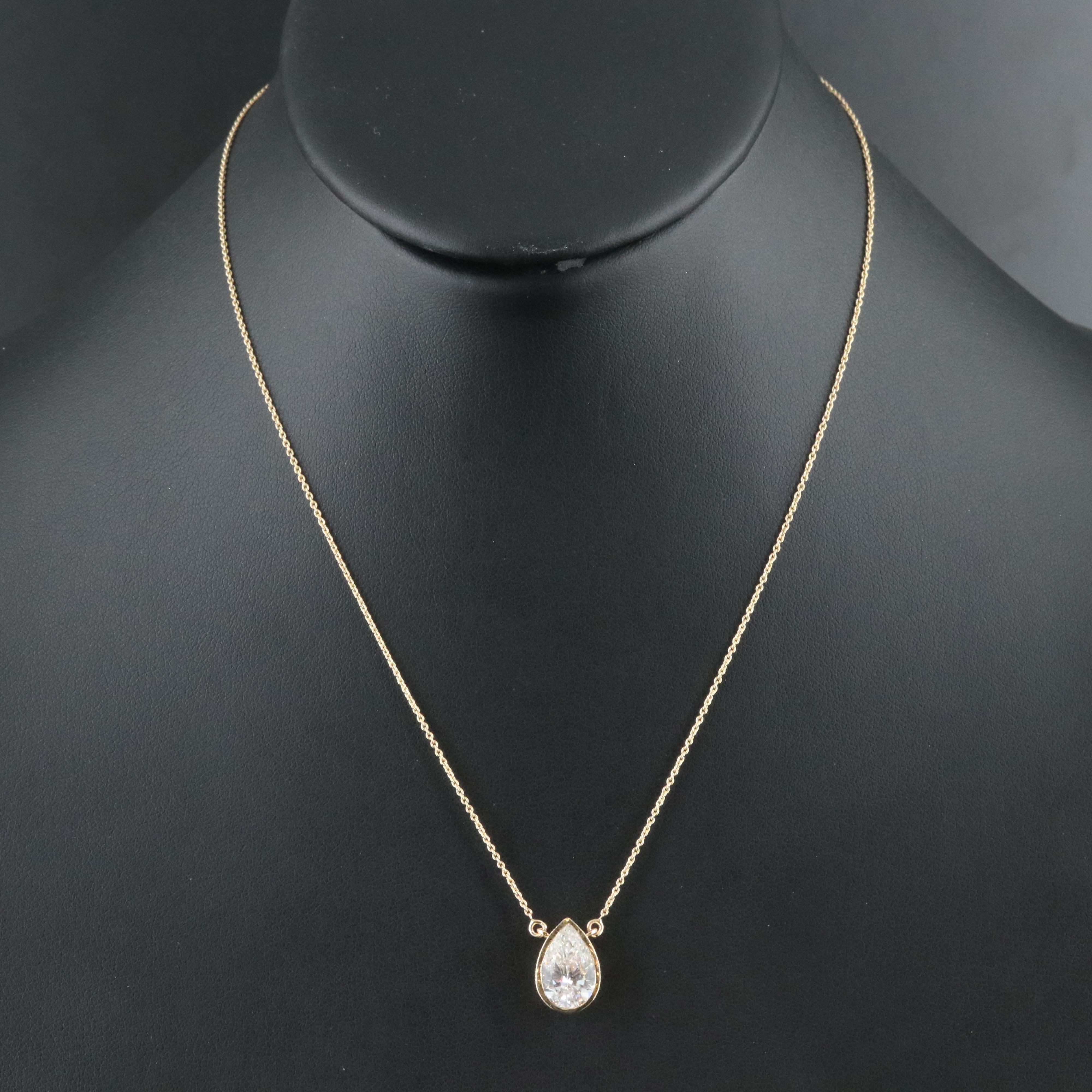 18K 3.02 CT Lab Grown Diamond Solitaire Pendant Necklace with IGI Report