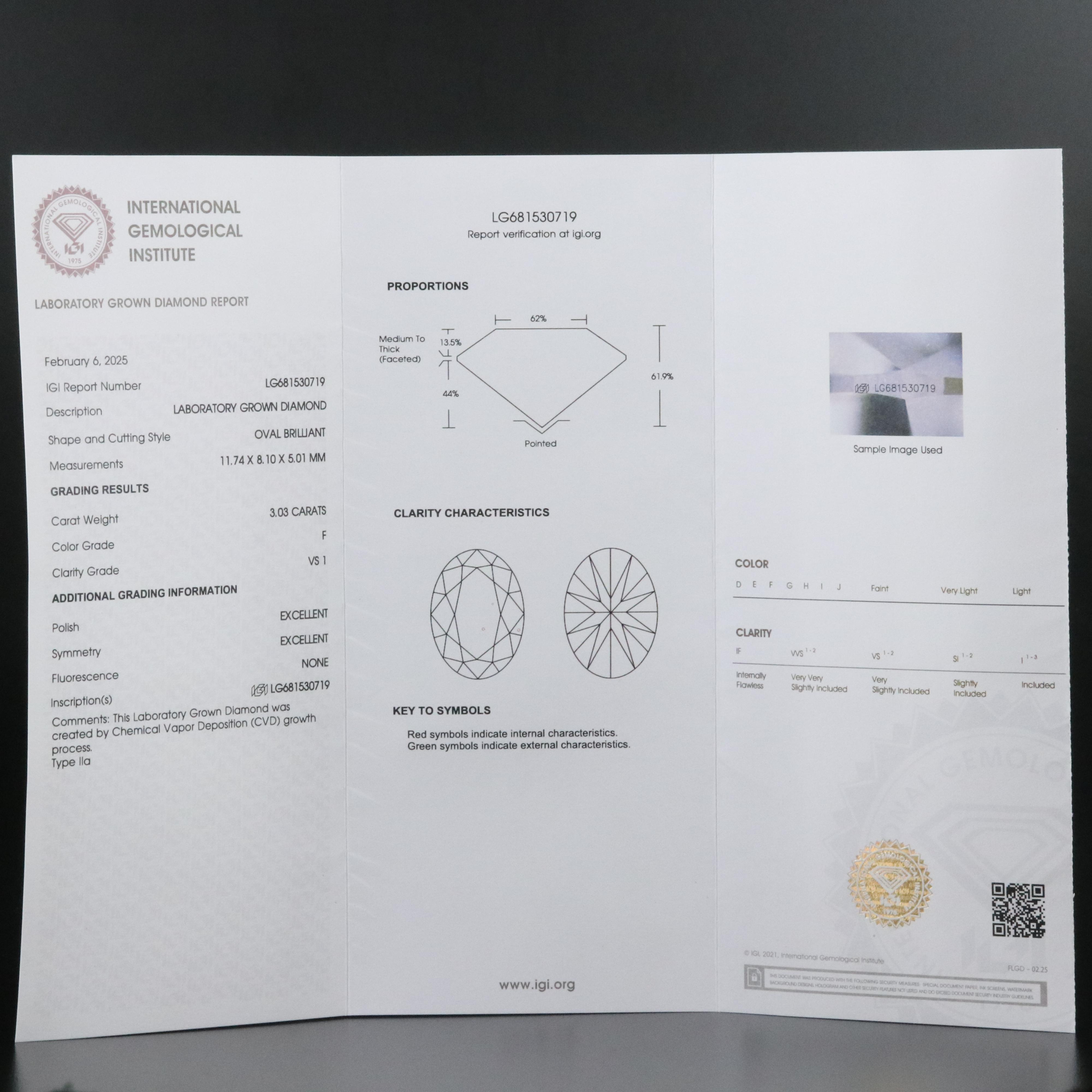 18K 3.03 CT Lab Grown Diamond Solitaire Pendant Necklace with IGI Report