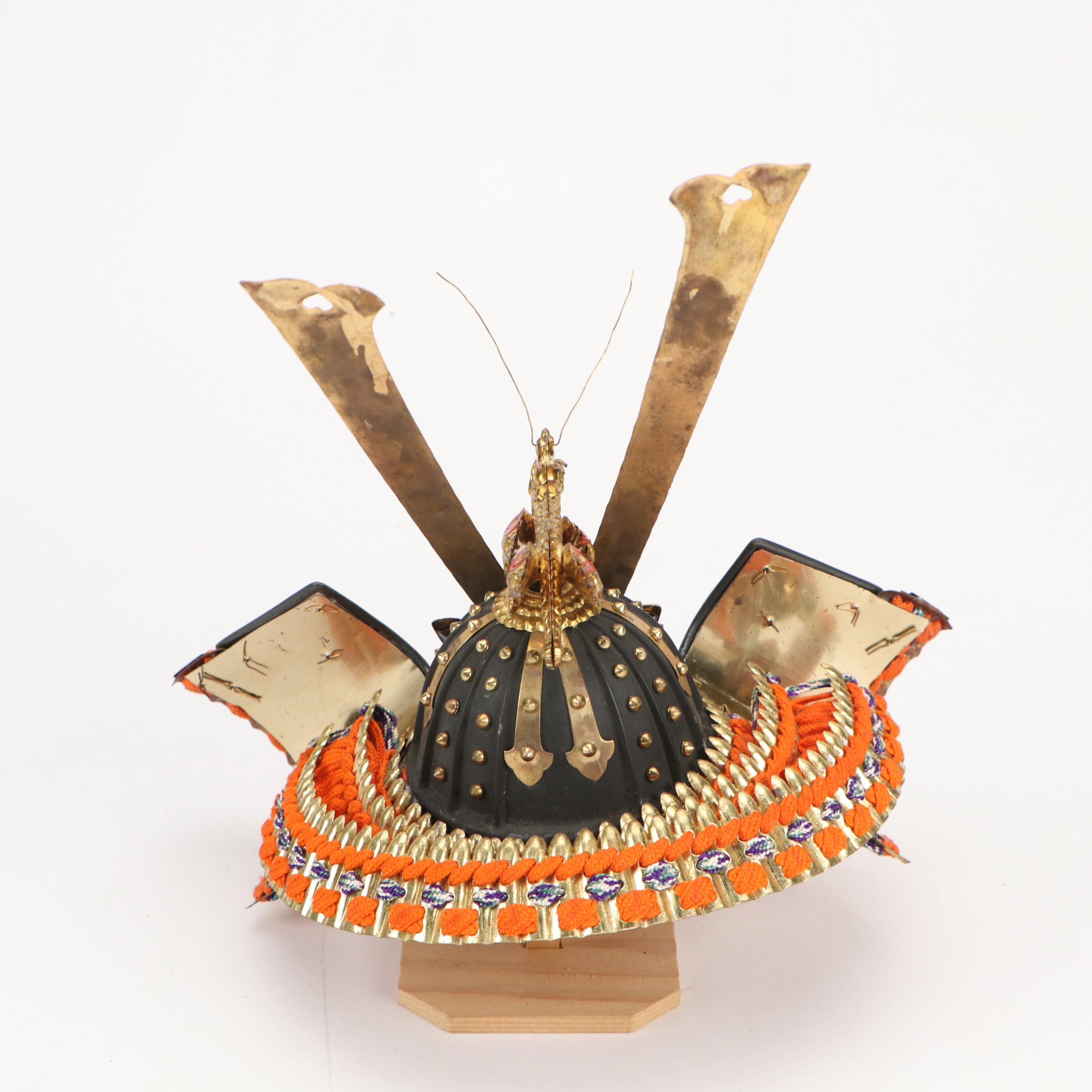 Japanese Miniature Samurai Kabuto with Lacquered Box