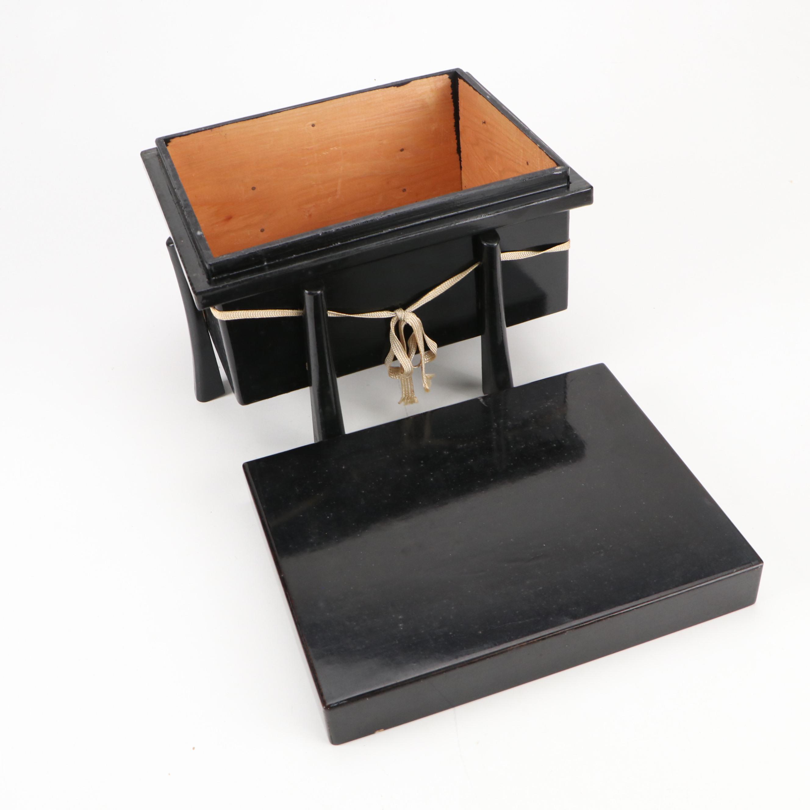 Japanese Miniature Samurai Kabuto with Lacquered Box