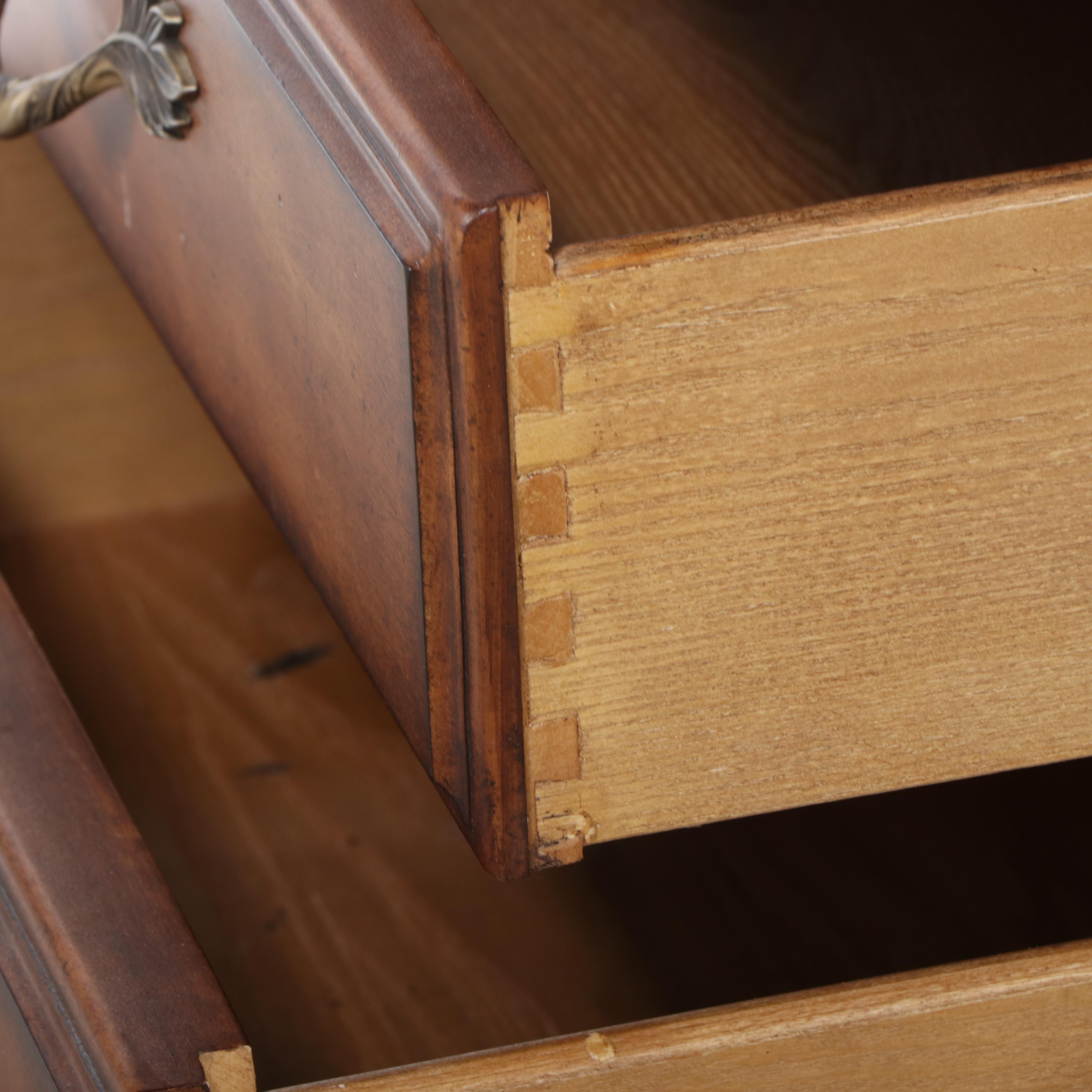 Pair of Drexel-Heritage Louis XV Style Nightstands