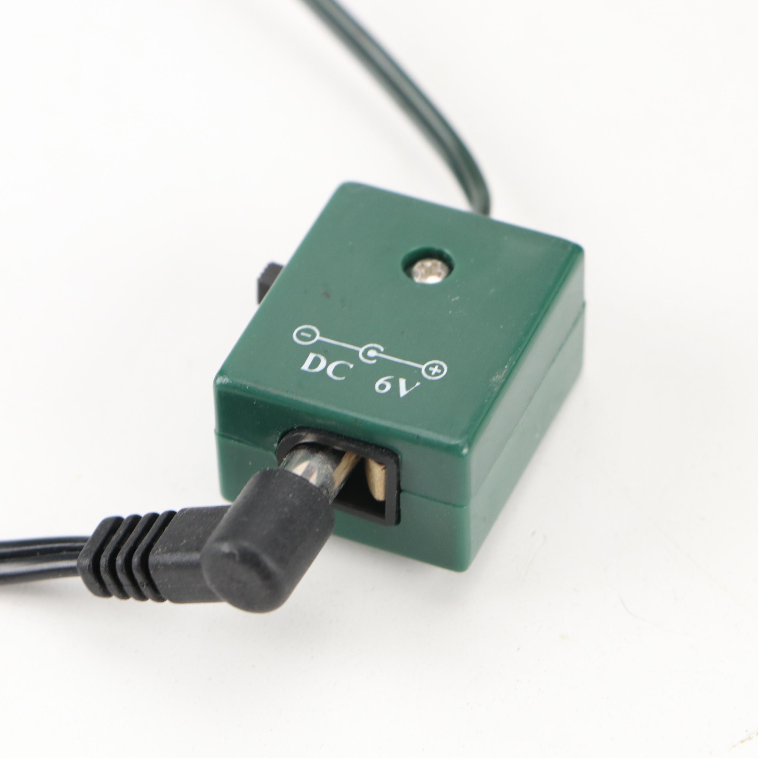 Mr. Christmas "Music in Motion" Wooden Electric Music Box