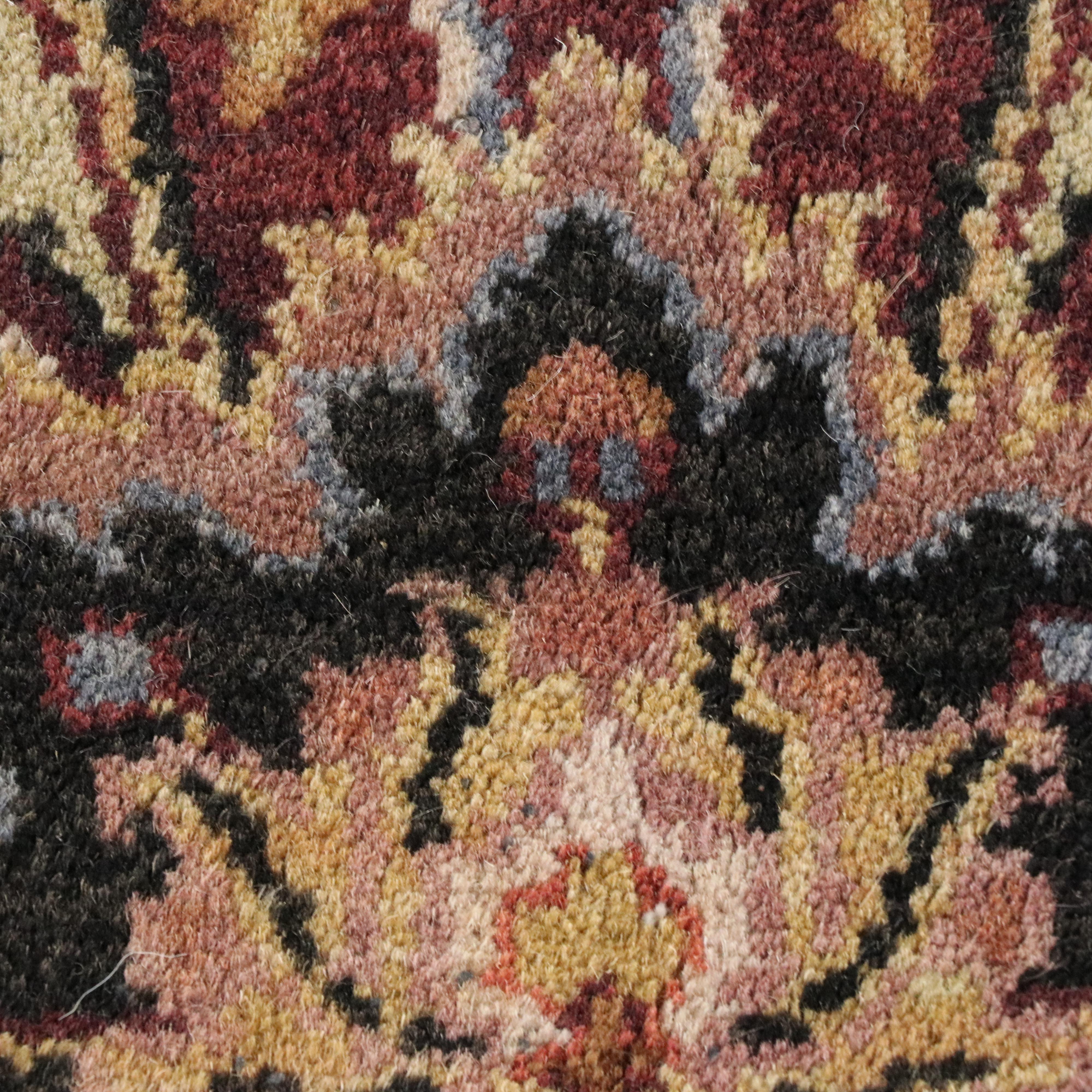 5'9 x 9'2 Hand-Knotted Indian Agra Area Rug