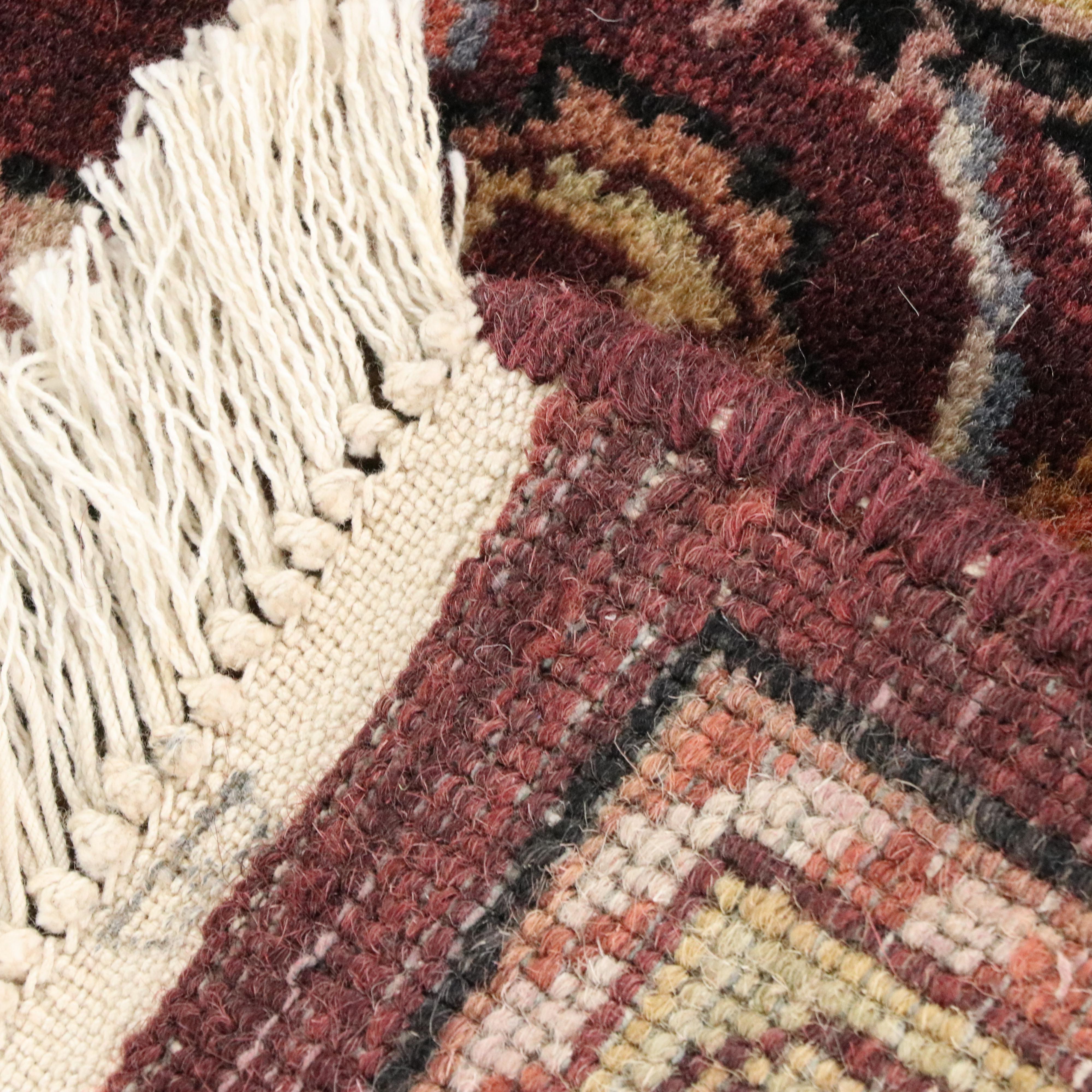 5'9 x 9'2 Hand-Knotted Indian Agra Area Rug